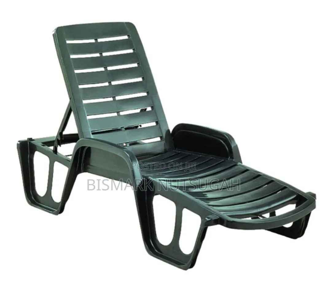 Adjustable Outdoor Swimming Pool Lounger Chair