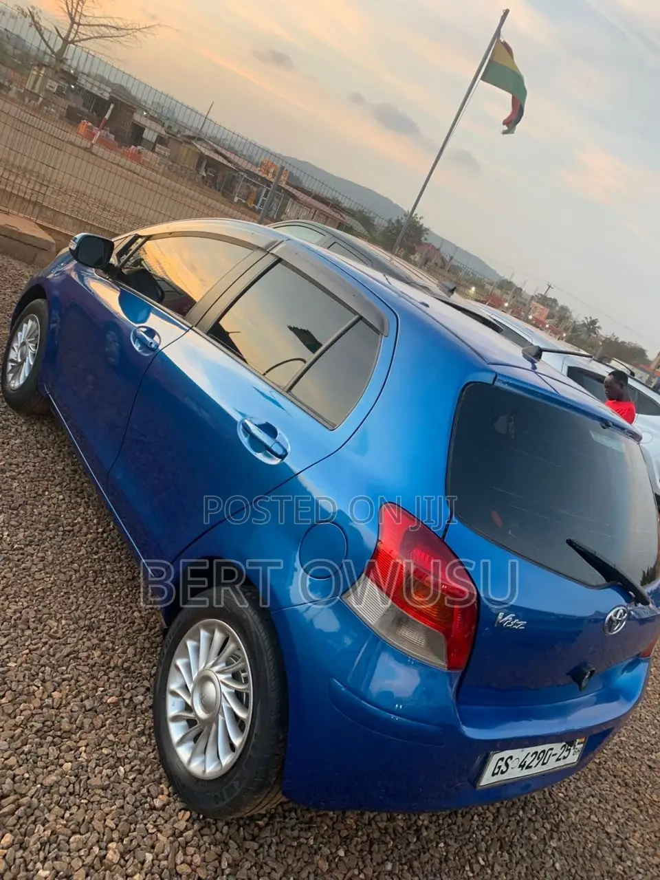 Toyota Vitz 2010 Blue