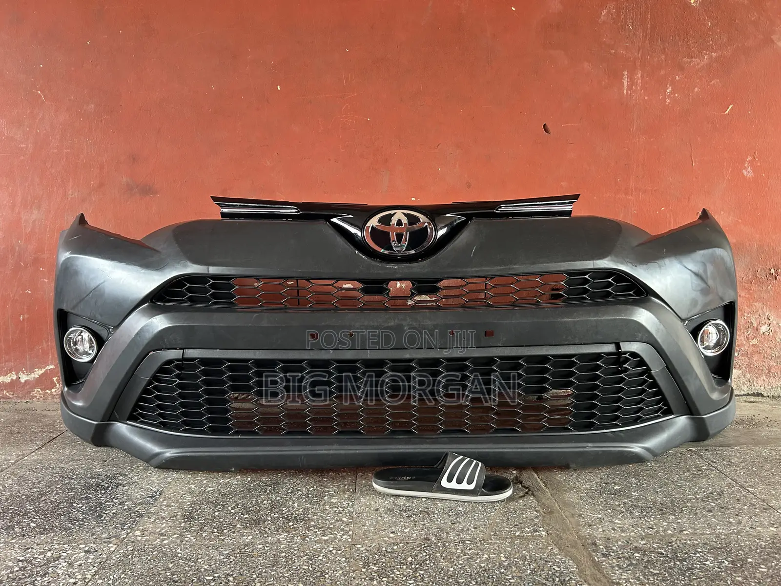 Toyota RAV4 2016 2017 2018 Front Bumper Complete
