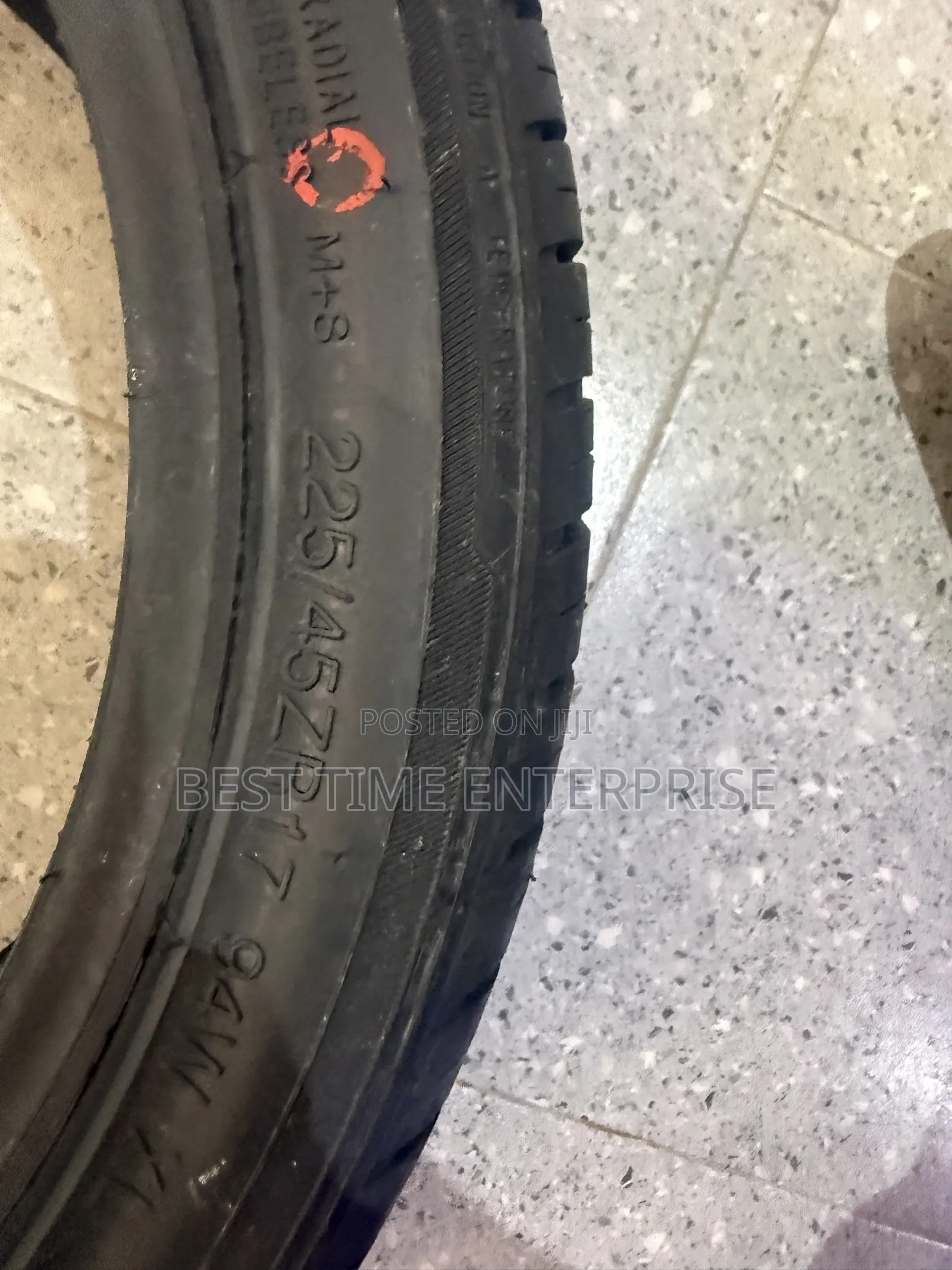 225/45 R17 Sports Rydanz Tyres