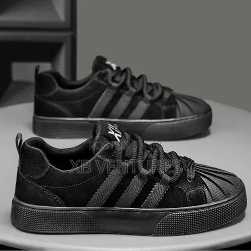 Gentle Sleek Men Sneakers