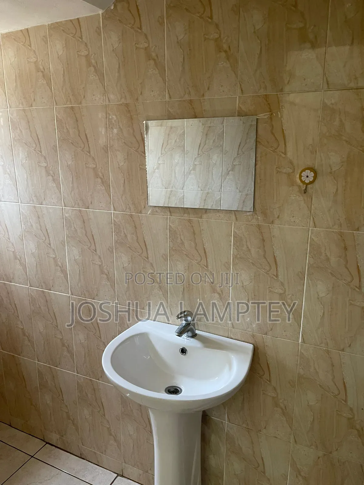 Furnished 4bdrm House in Petroleum Estate, Mile 7 for rent