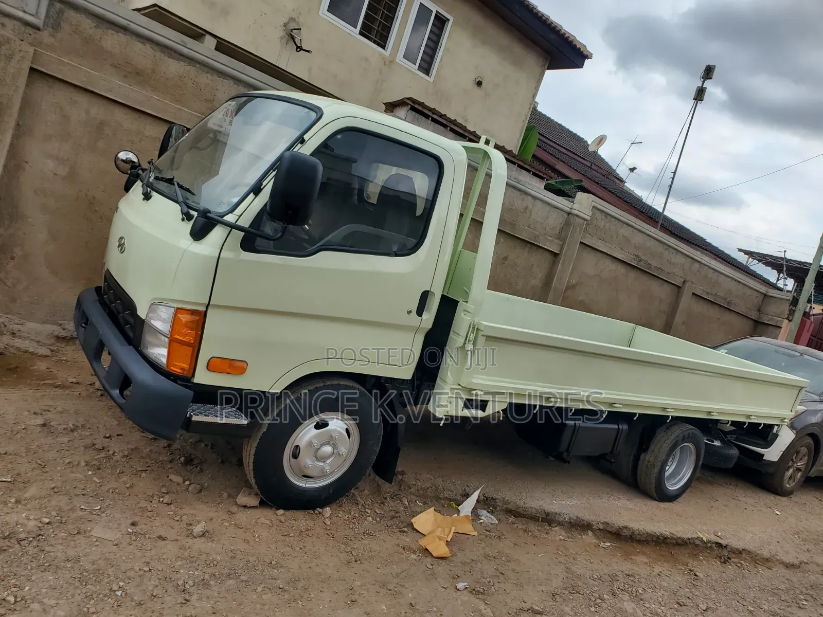Hyundai Mighty 2