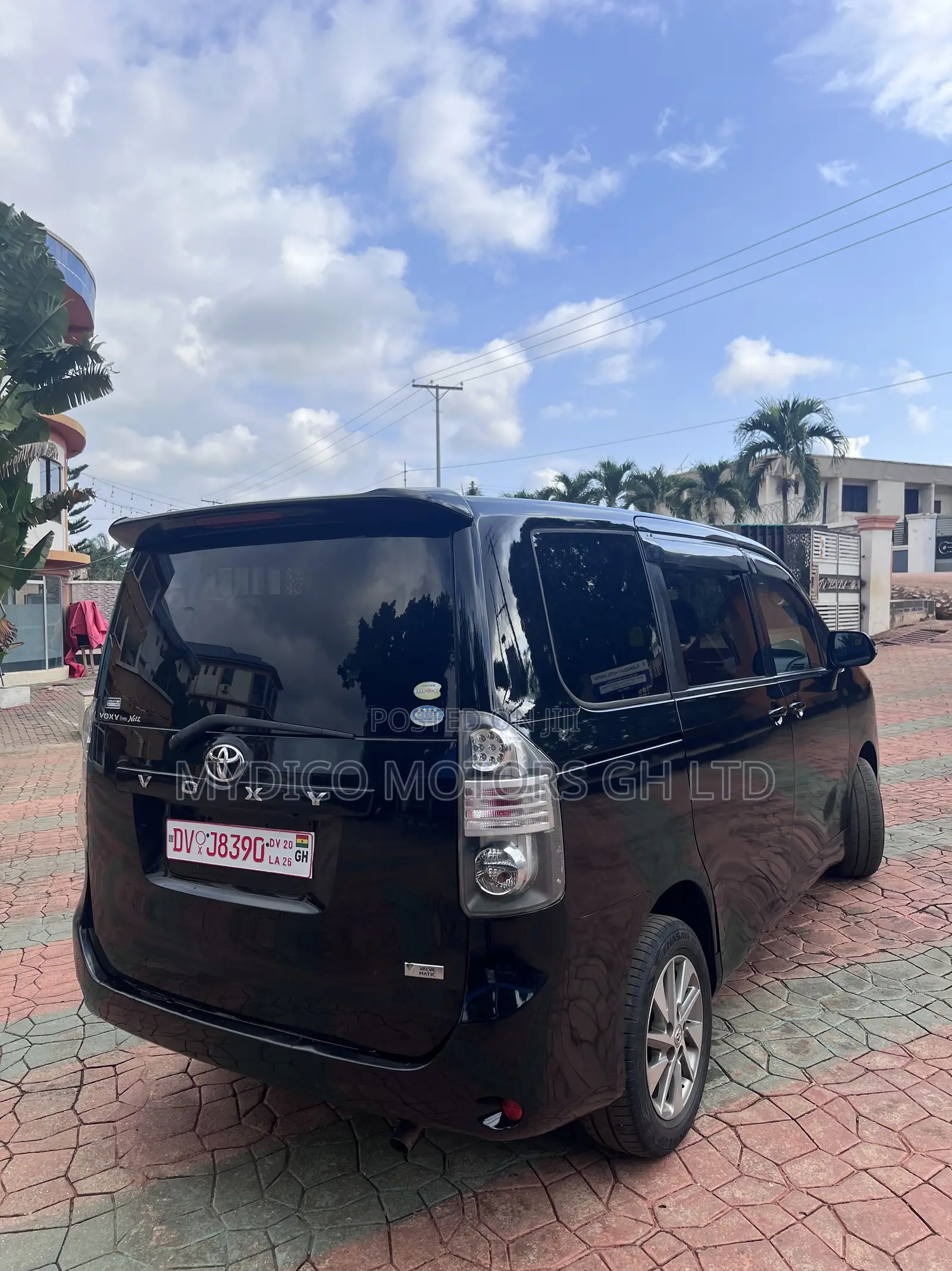 Toyota Voxy V 2WD 8-Seater 2010 Black
