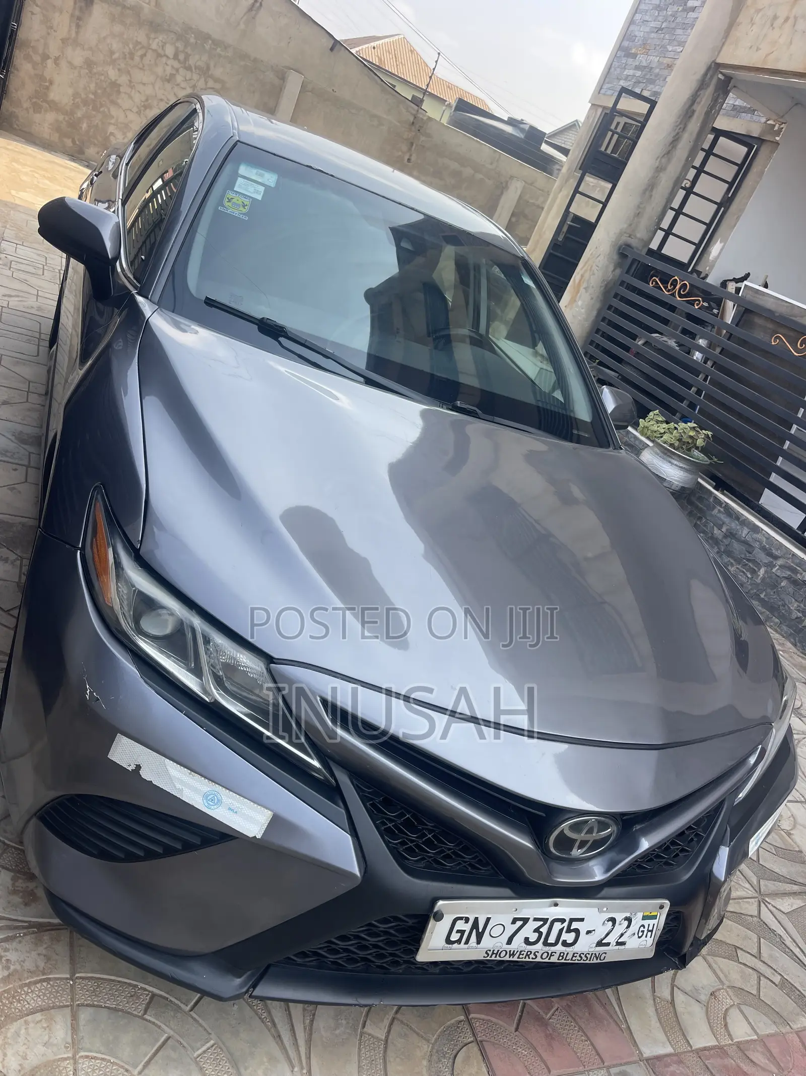 Toyota Camry SE (2.5L 4cyl 8A) 2019 Gray