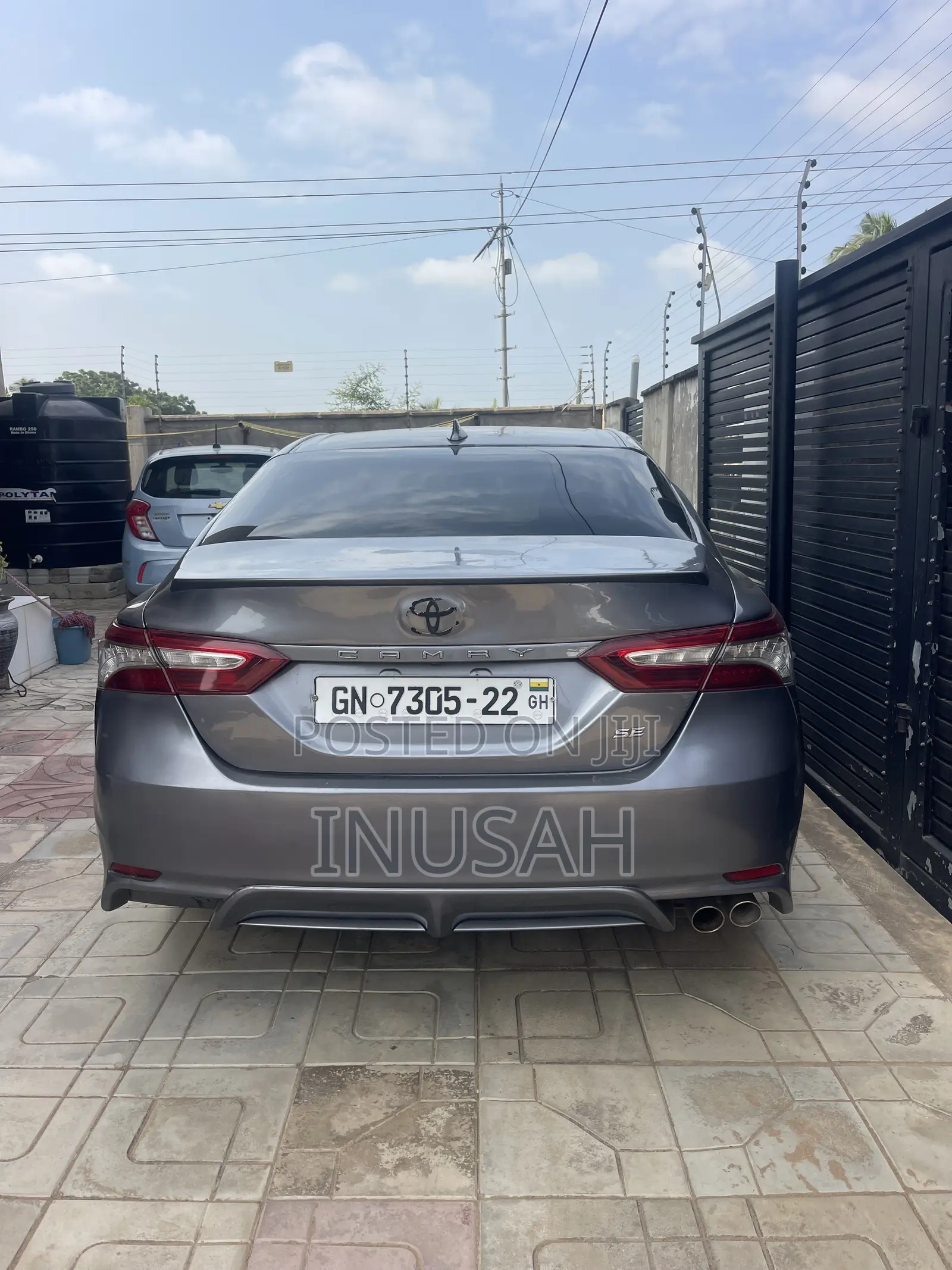 Toyota Camry SE (2.5L 4cyl 8A) 2019 Gray
