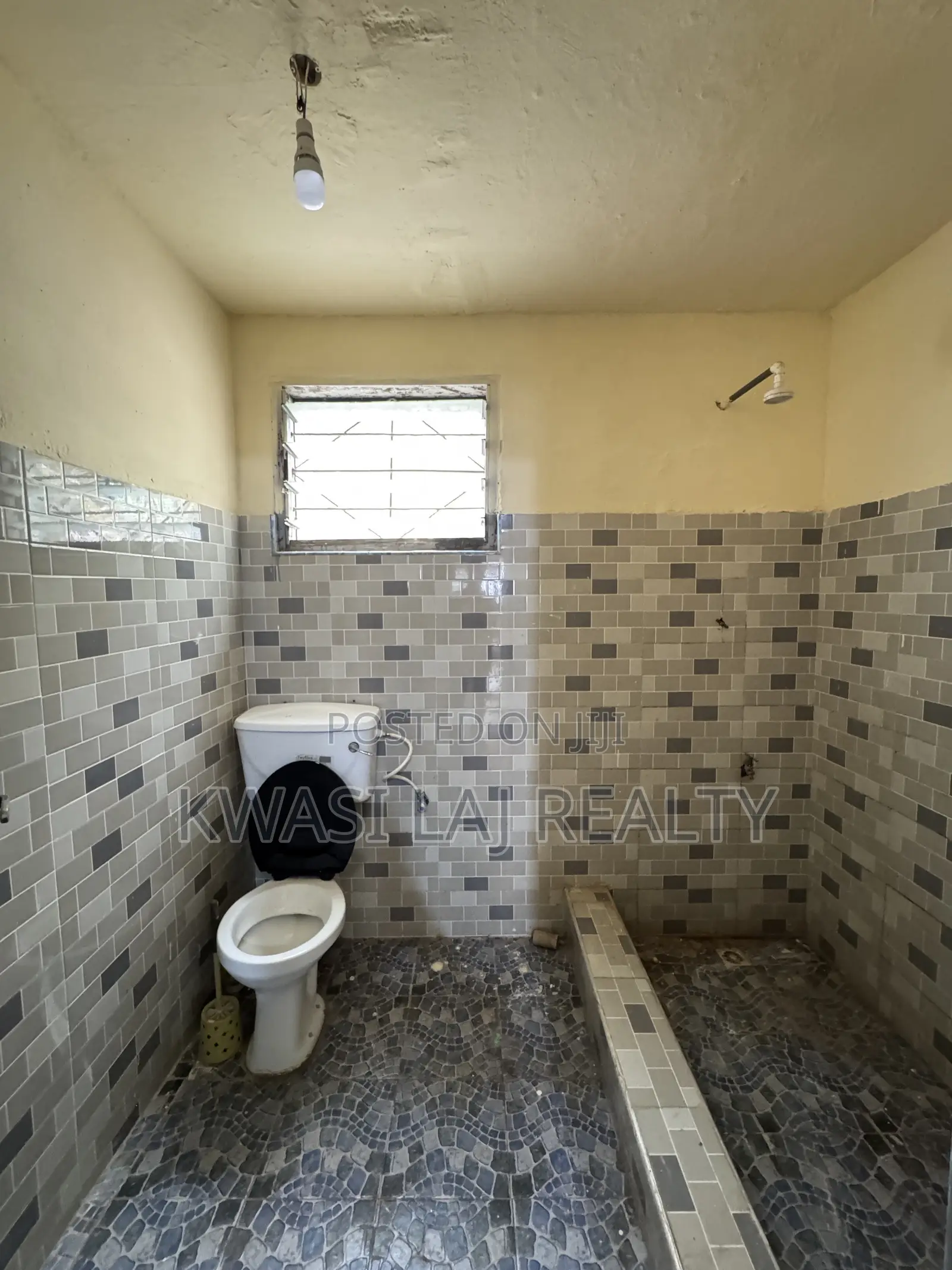 1bdrm Apartment in New Bortianor, Weija for rent