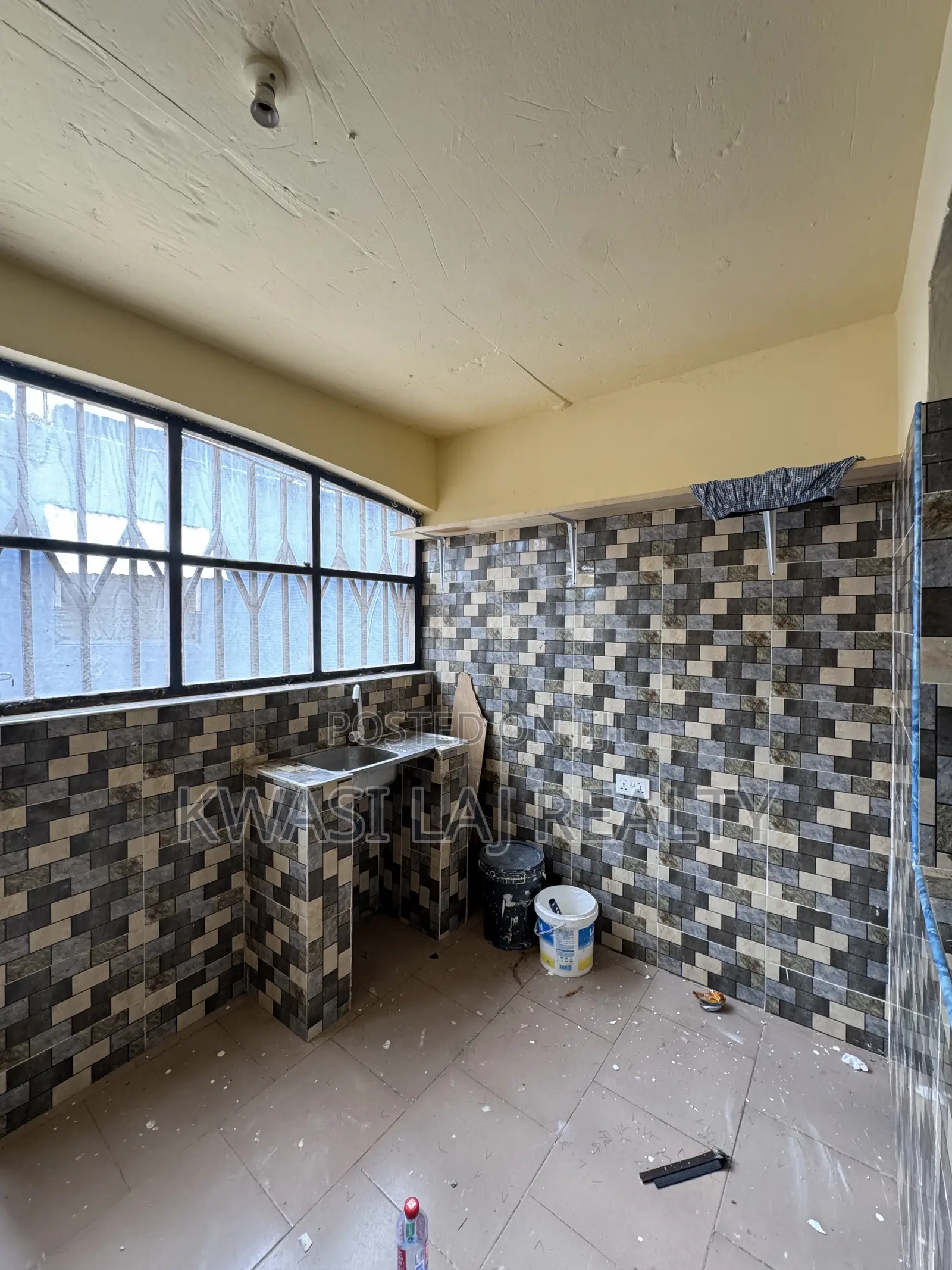 1bdrm Apartment in New Bortianor, Weija for rent