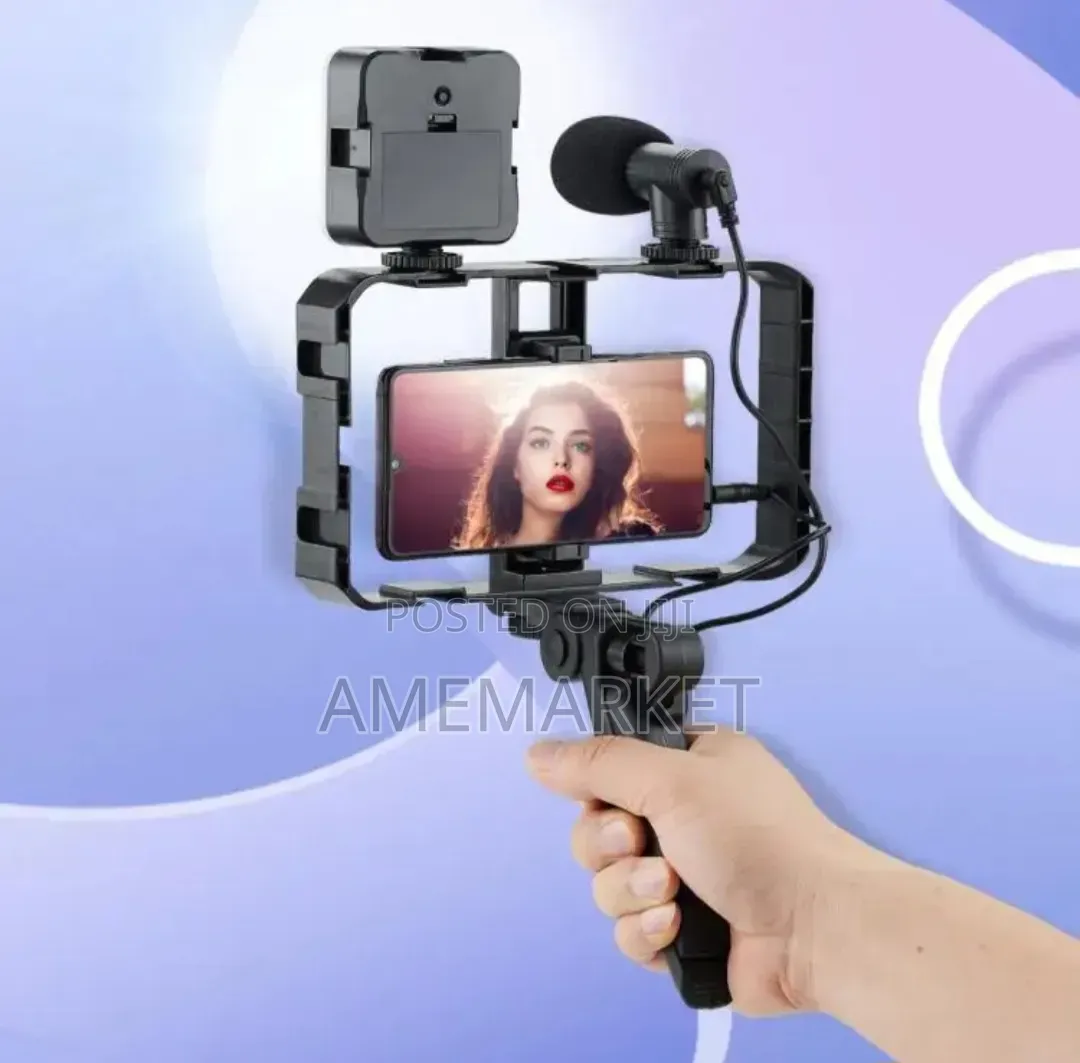 4-in-1 Smartphone Video-Making Kit