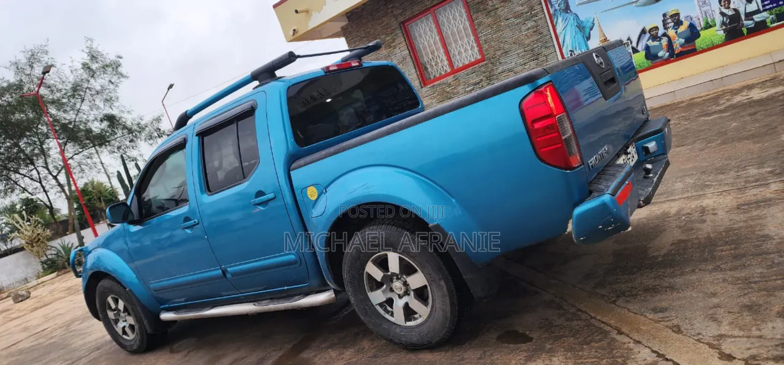 Nissan Frontier 2010 Blue