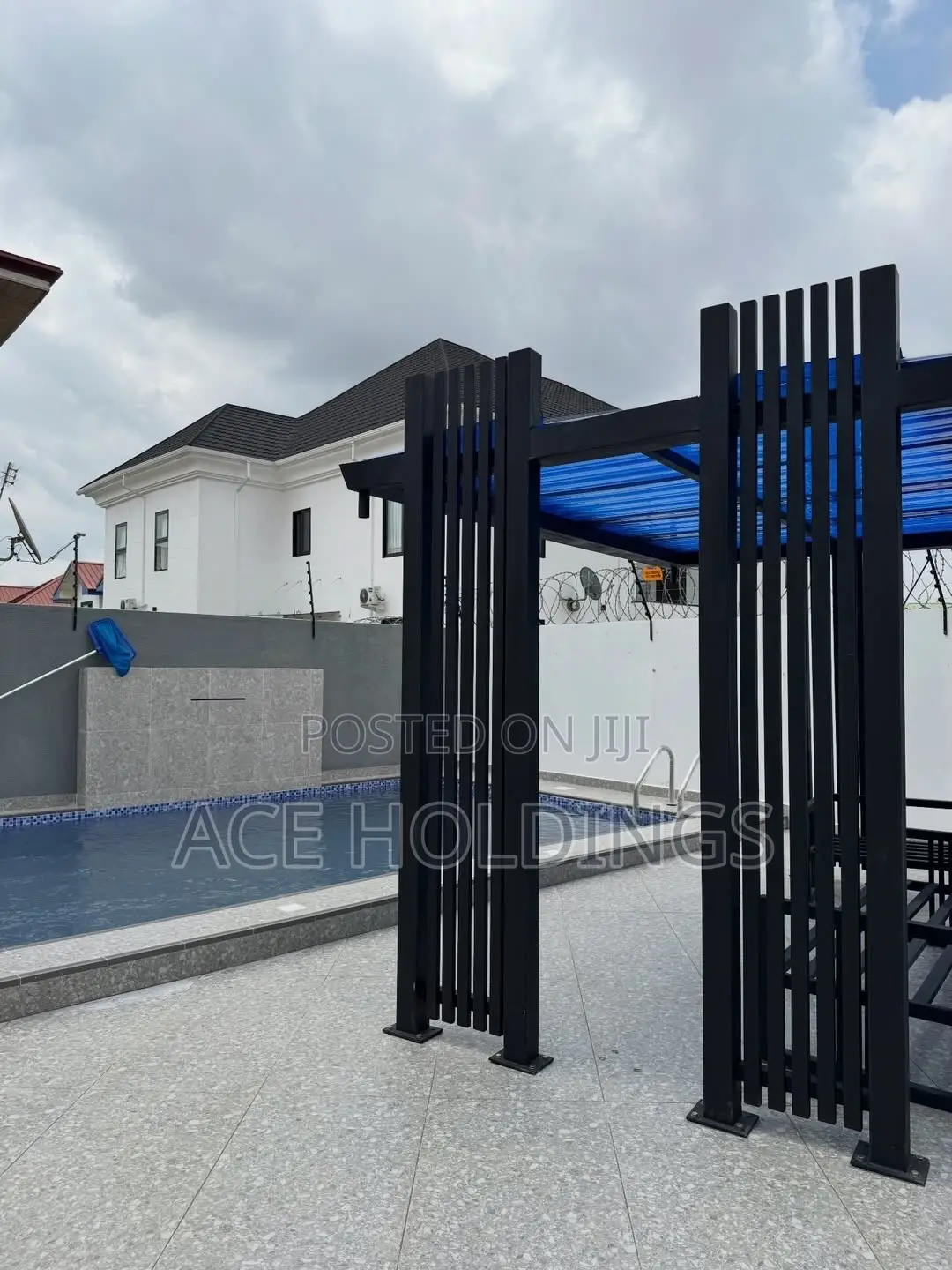 5bdrm Mansion in Oyarifa for sale