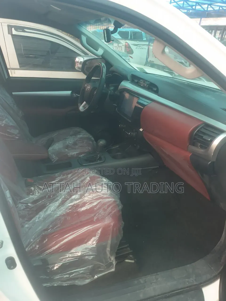 Toyota Hilux 2024 White