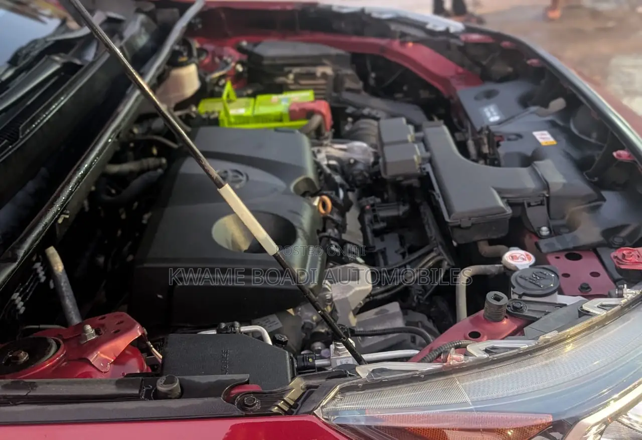 Toyota RAV4 2021 Red