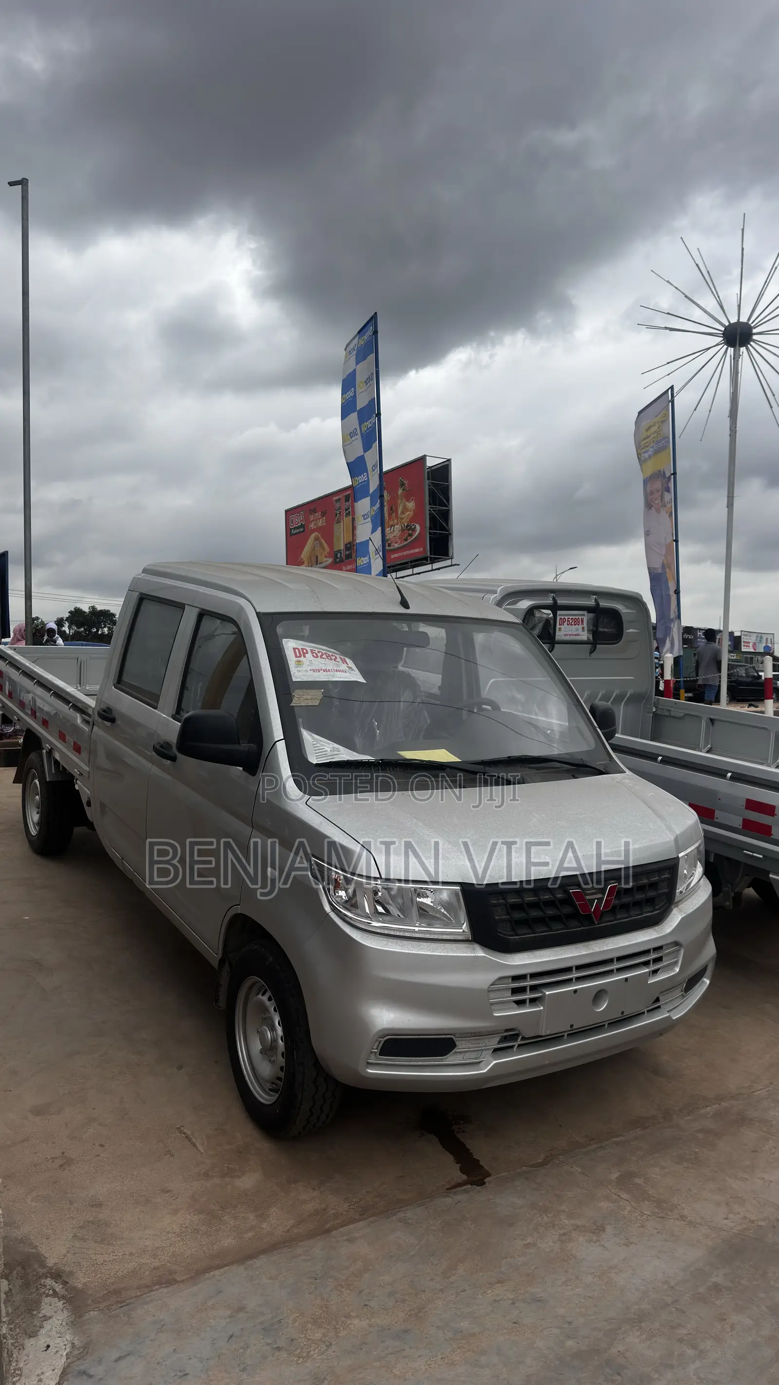 New Wuling Rongguang 2025 Silver