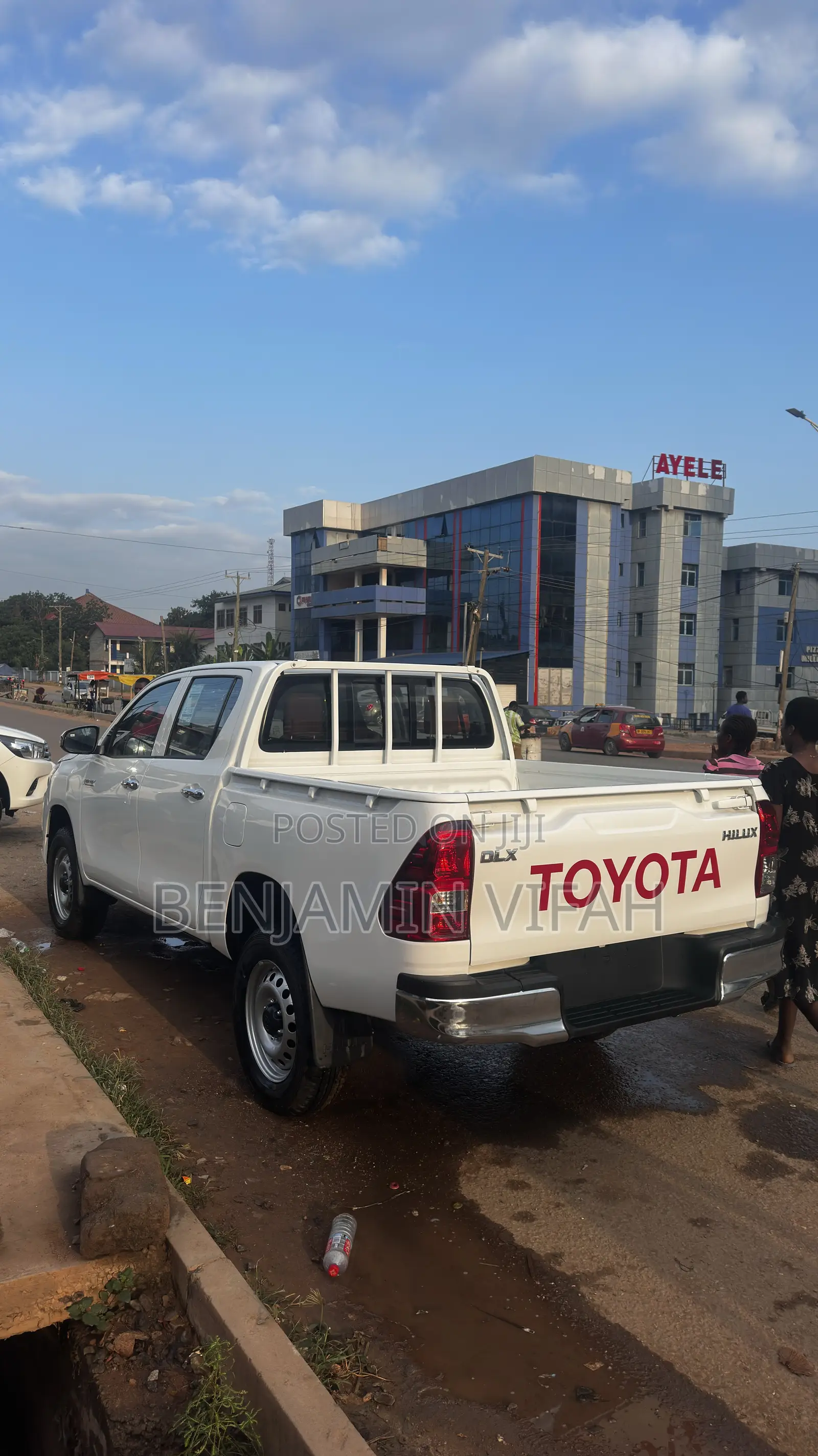New Toyota Hilux 2026 White