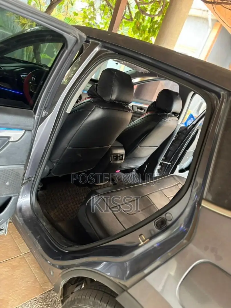 Honda CR-V LX AWD 2018 Gray