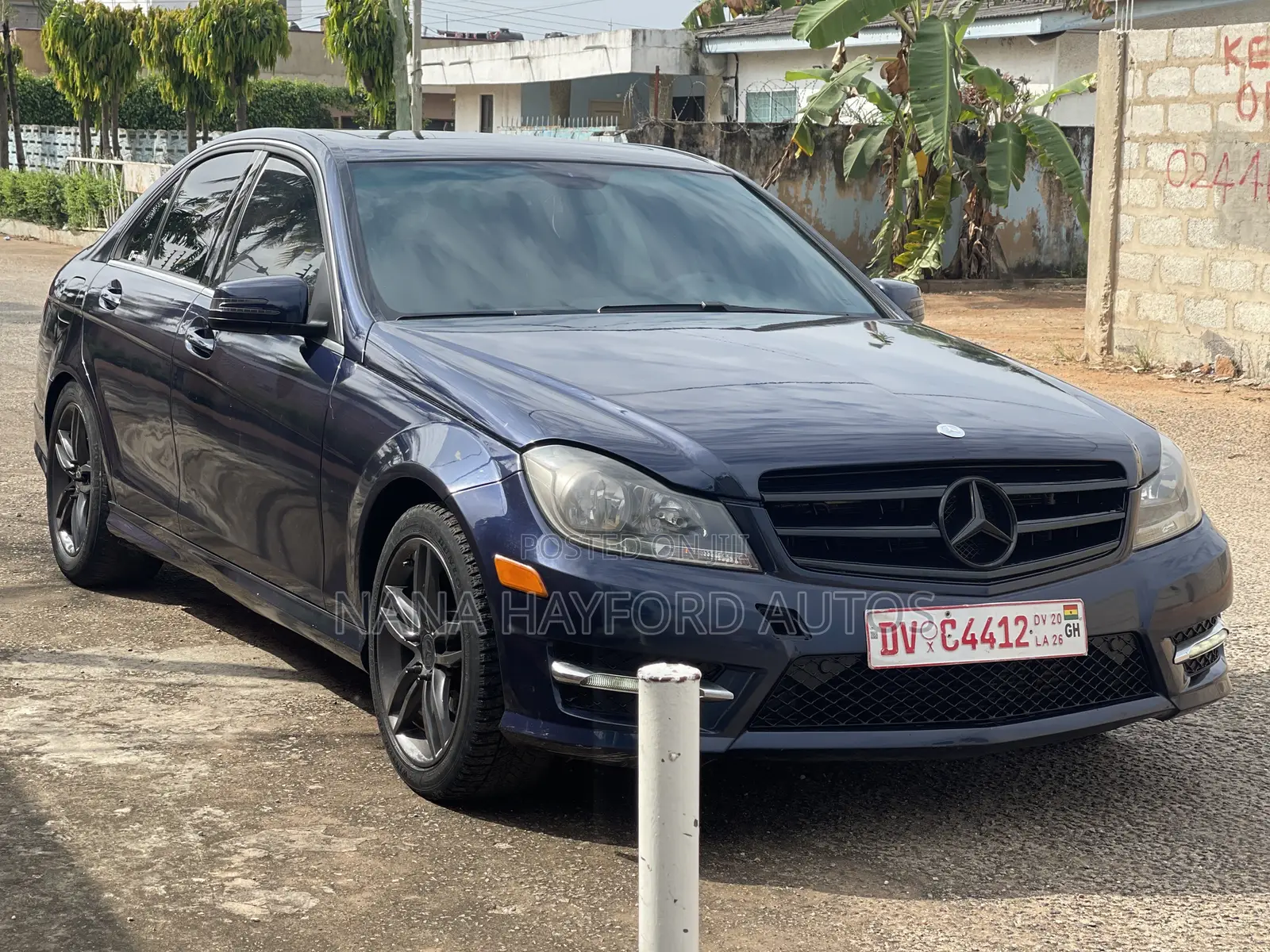 Mercedes-Benz C250 2014 Blue
