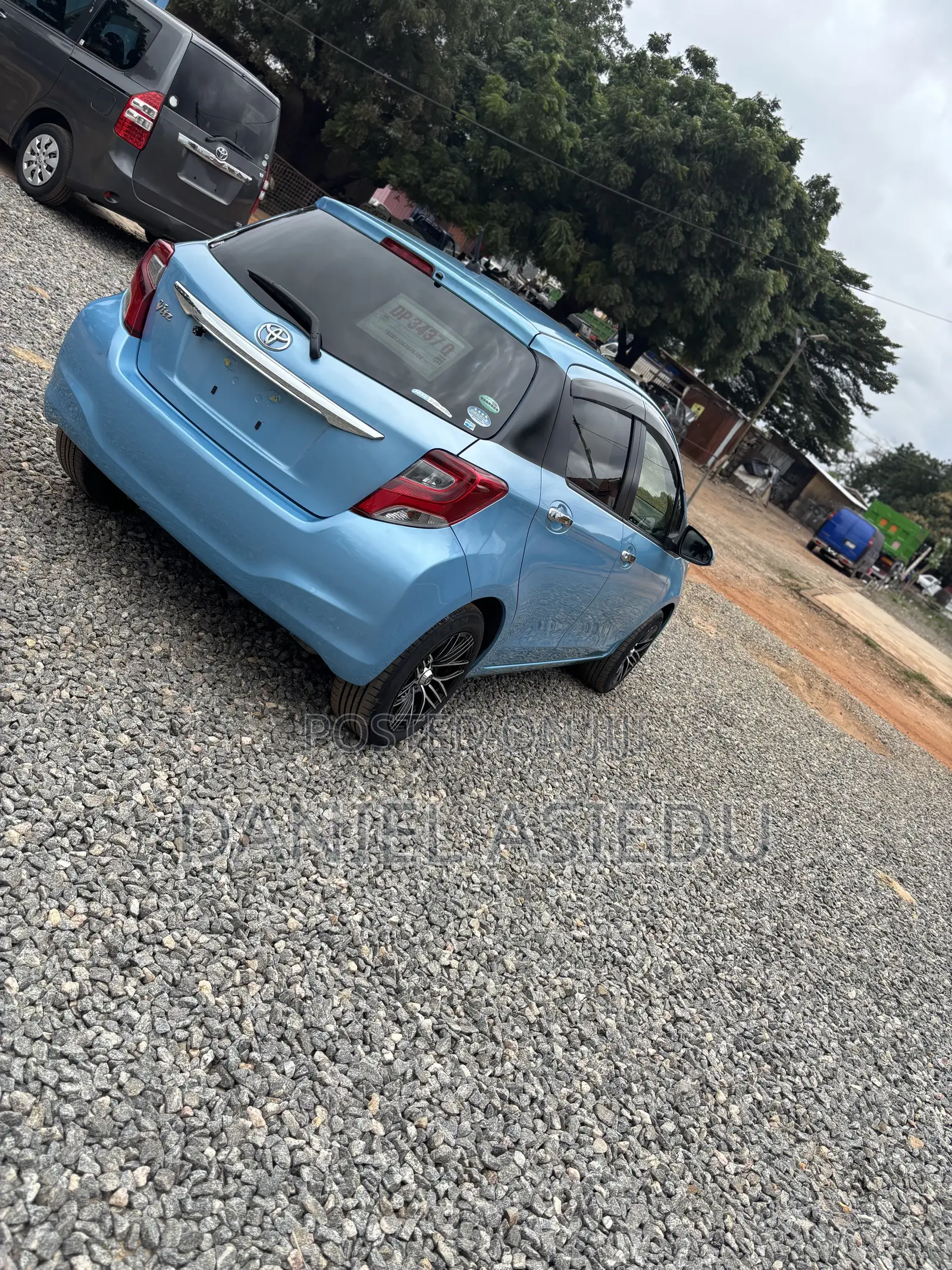 Toyota Vitz 1.3 AWD 3dr 2016 Blue