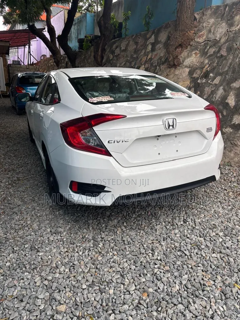 Honda Civic 2016 White