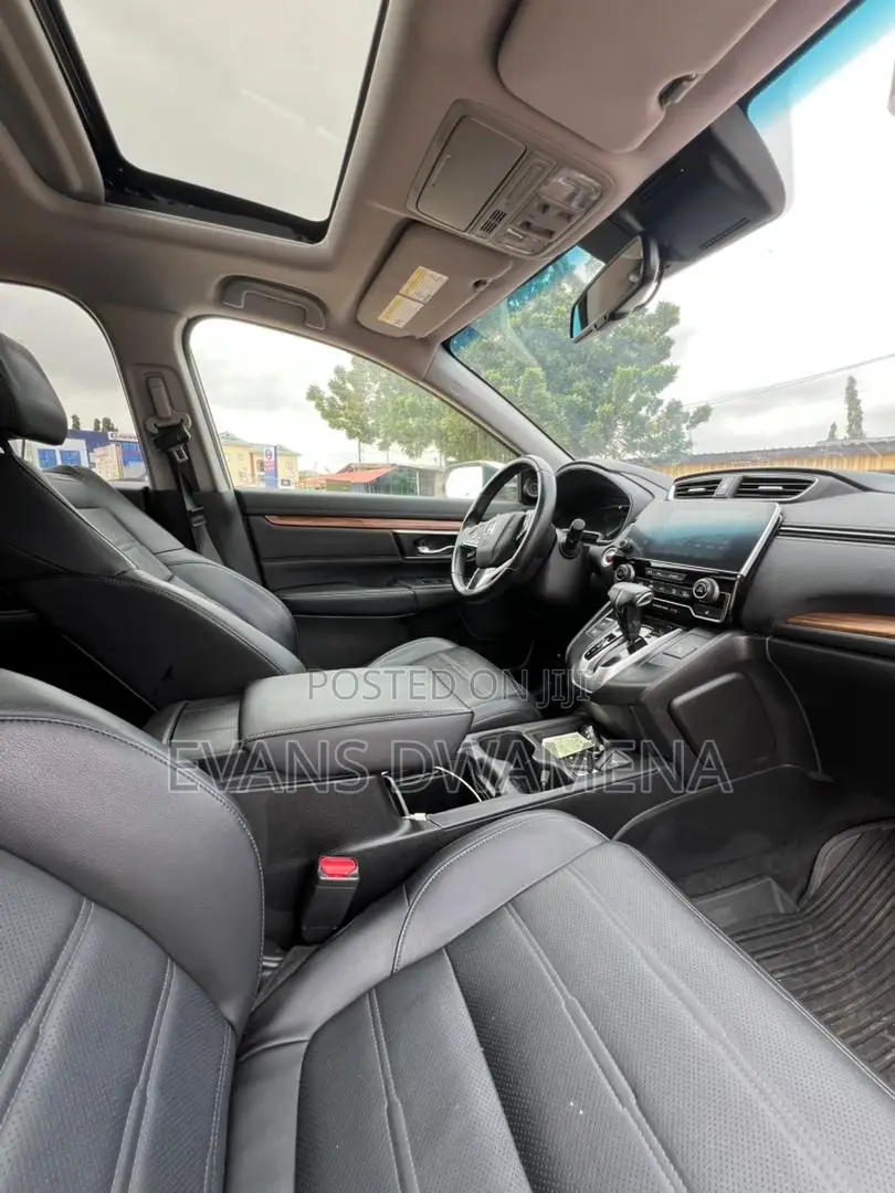 Honda CR-V Touring AWD 2018 White