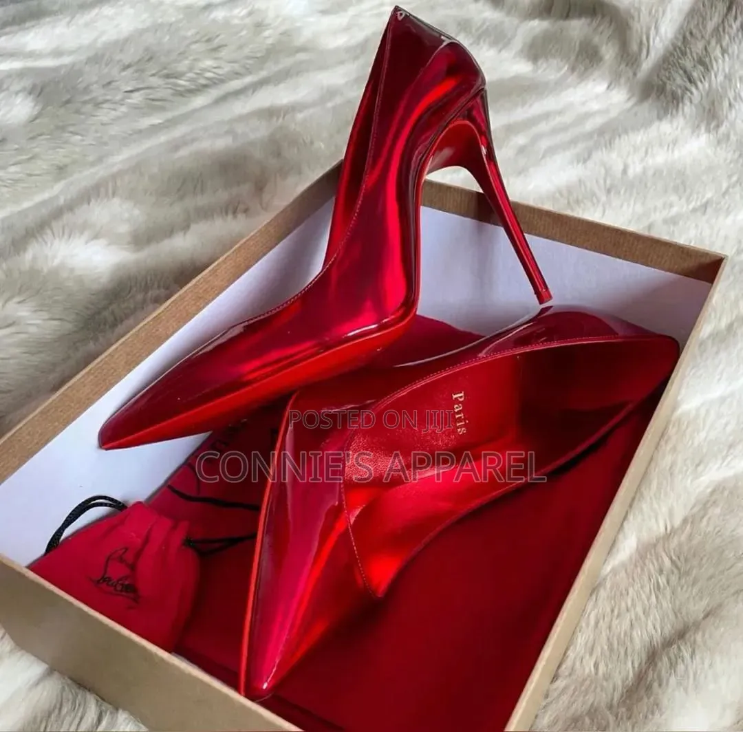 Christian Louboutin Miss Z Patent Leather Pumps