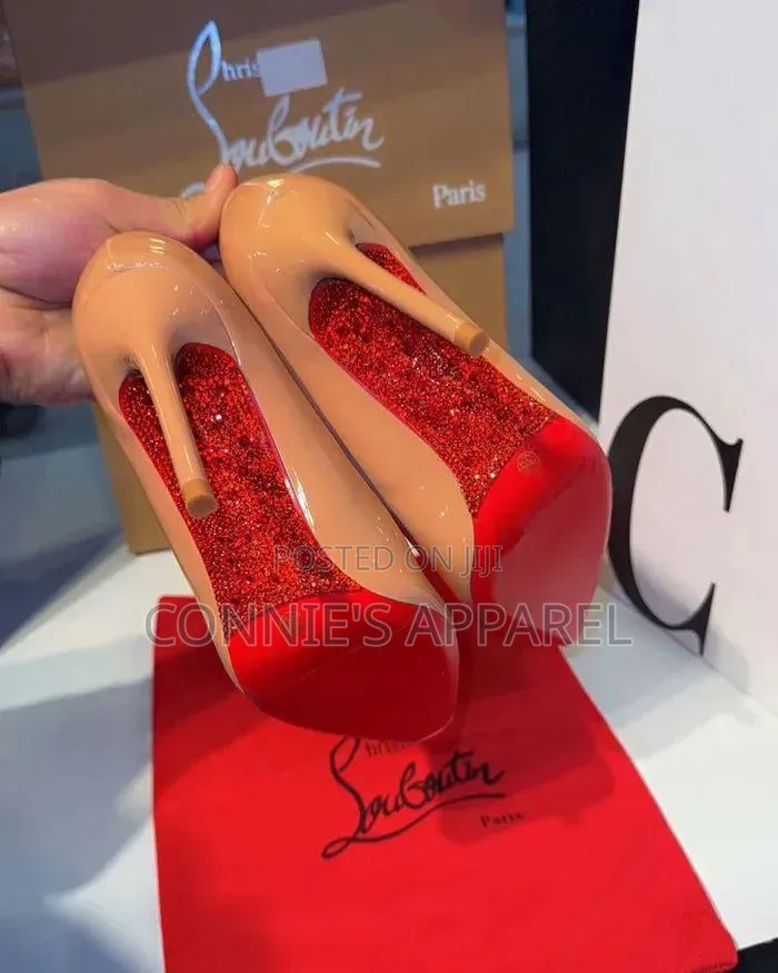 Christian Louboutin Miss Z Patent Leather Pumps