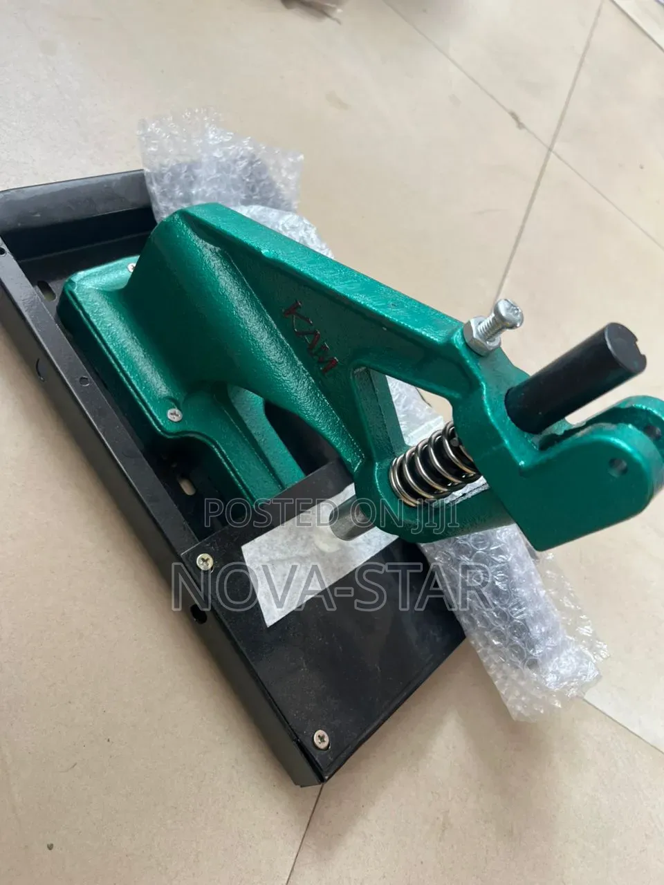 Eyelet Machine