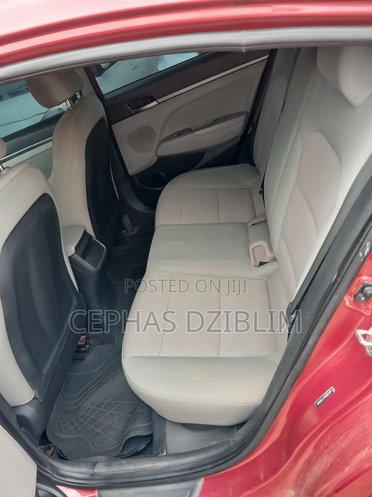 Hyundai Elantra 2017 Red