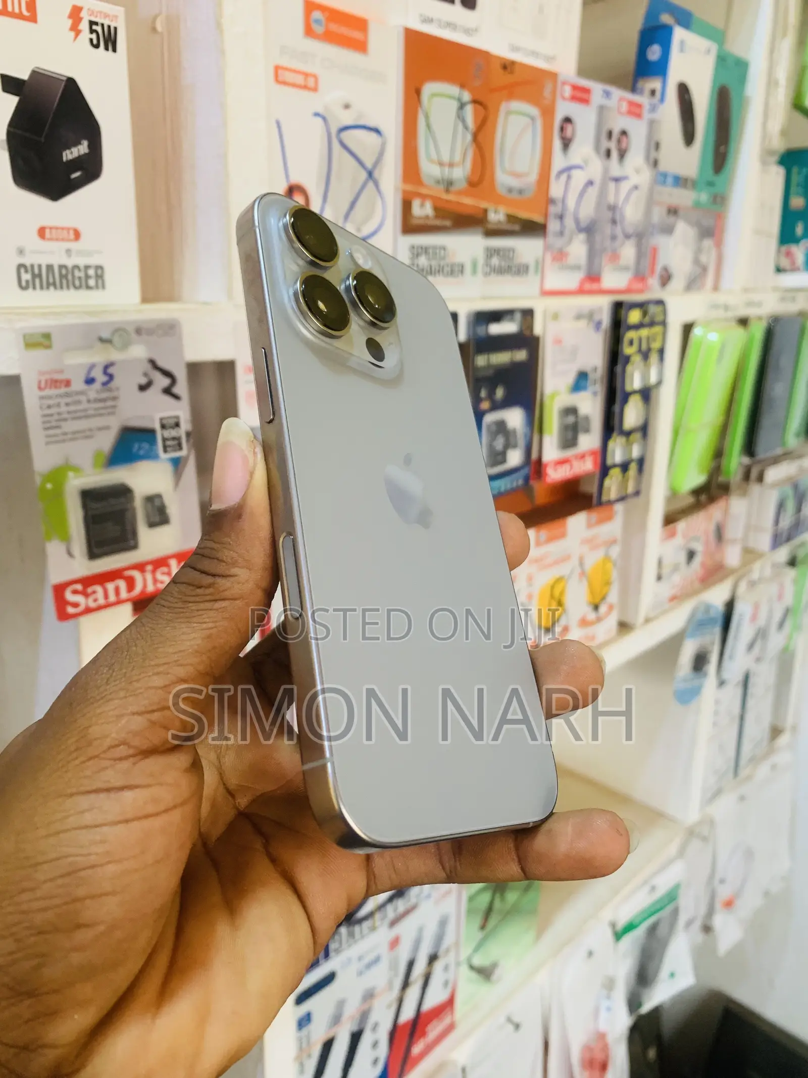 Apple iPhone 16 Pro 128 GB Gold