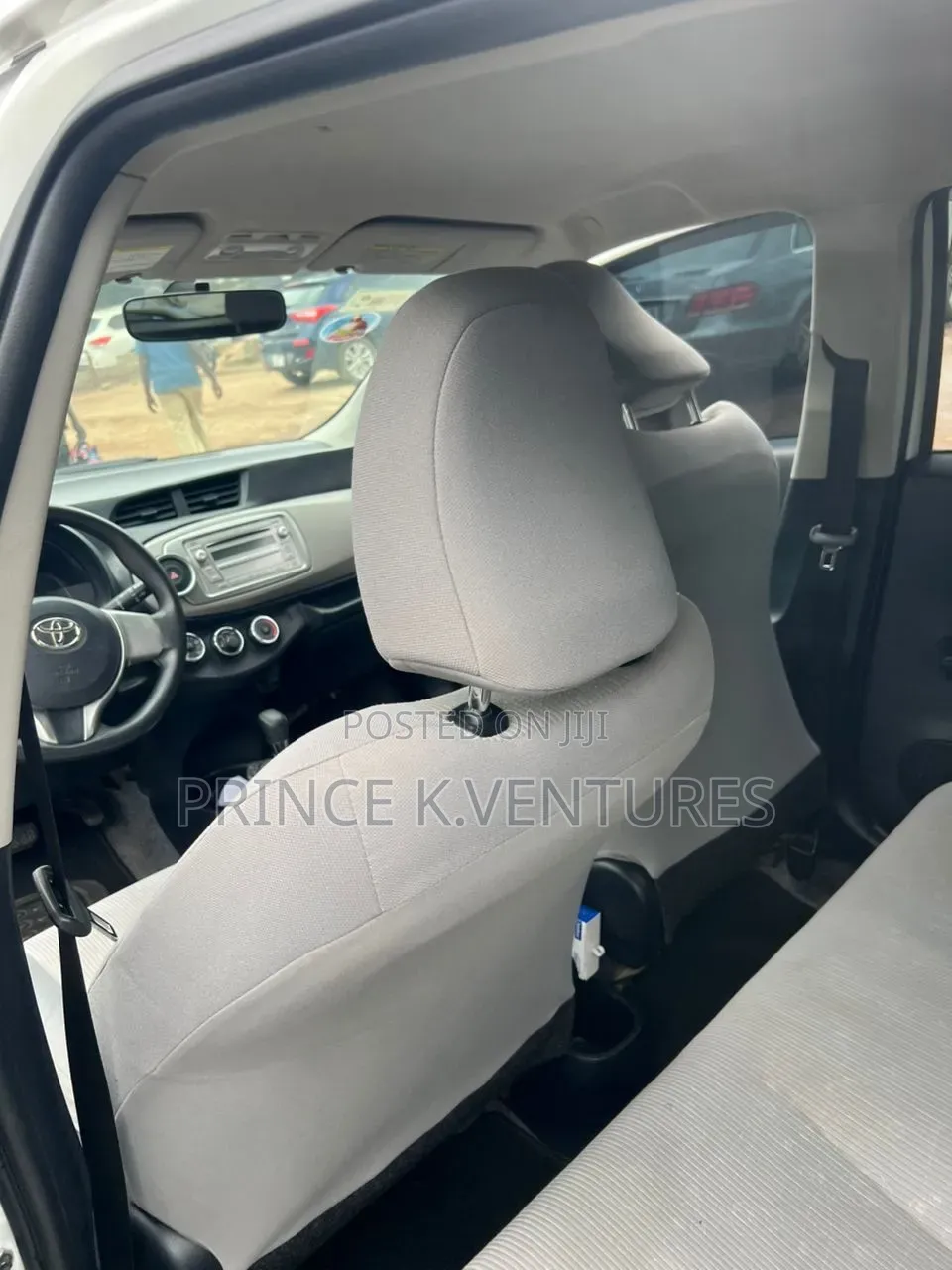 Toyota Vitz 2012 White