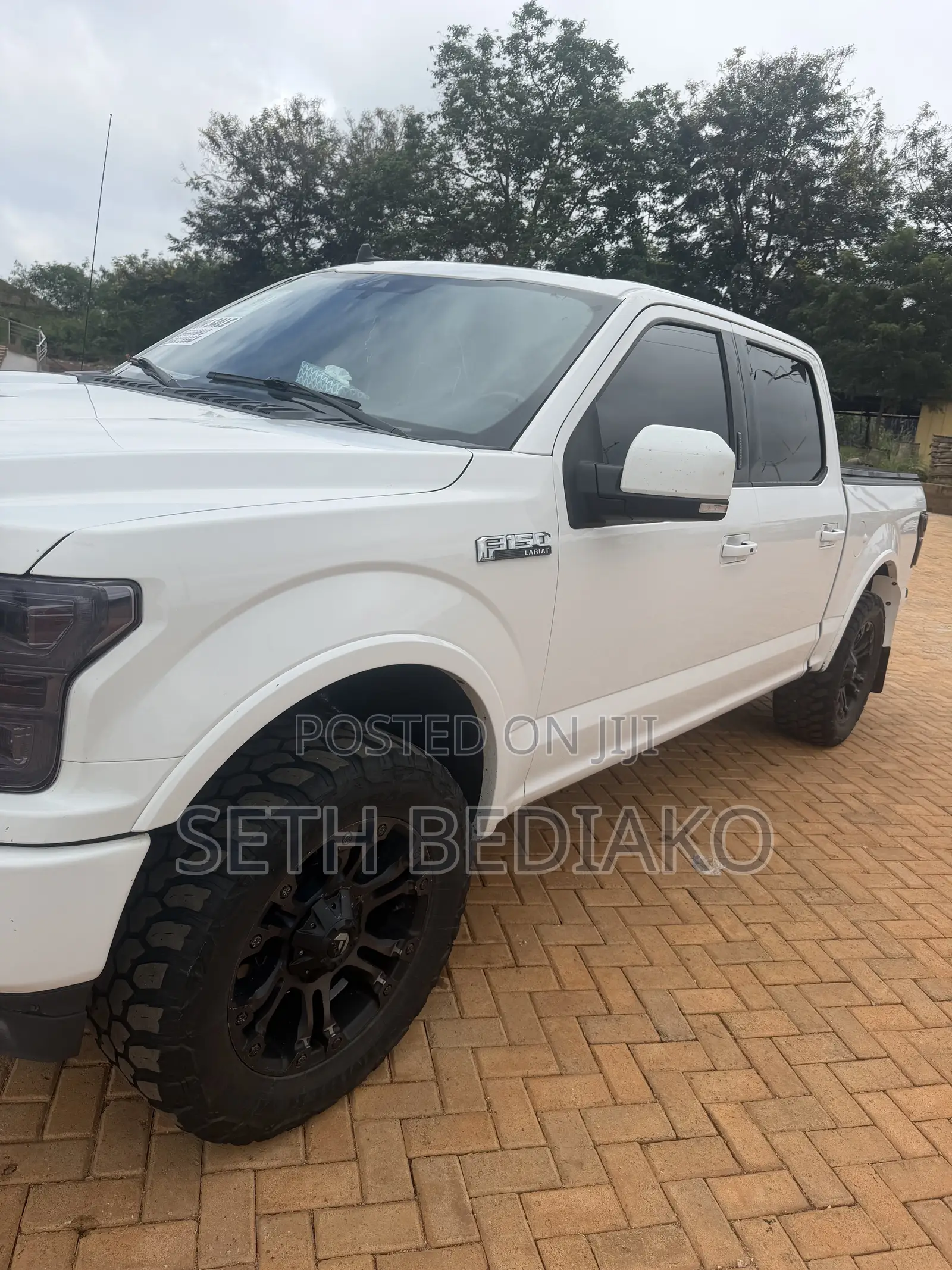 Ford F-150 Lariat 4x4 SuperCrew Cab Styleside 5.5 ft. box 145 in. WB White