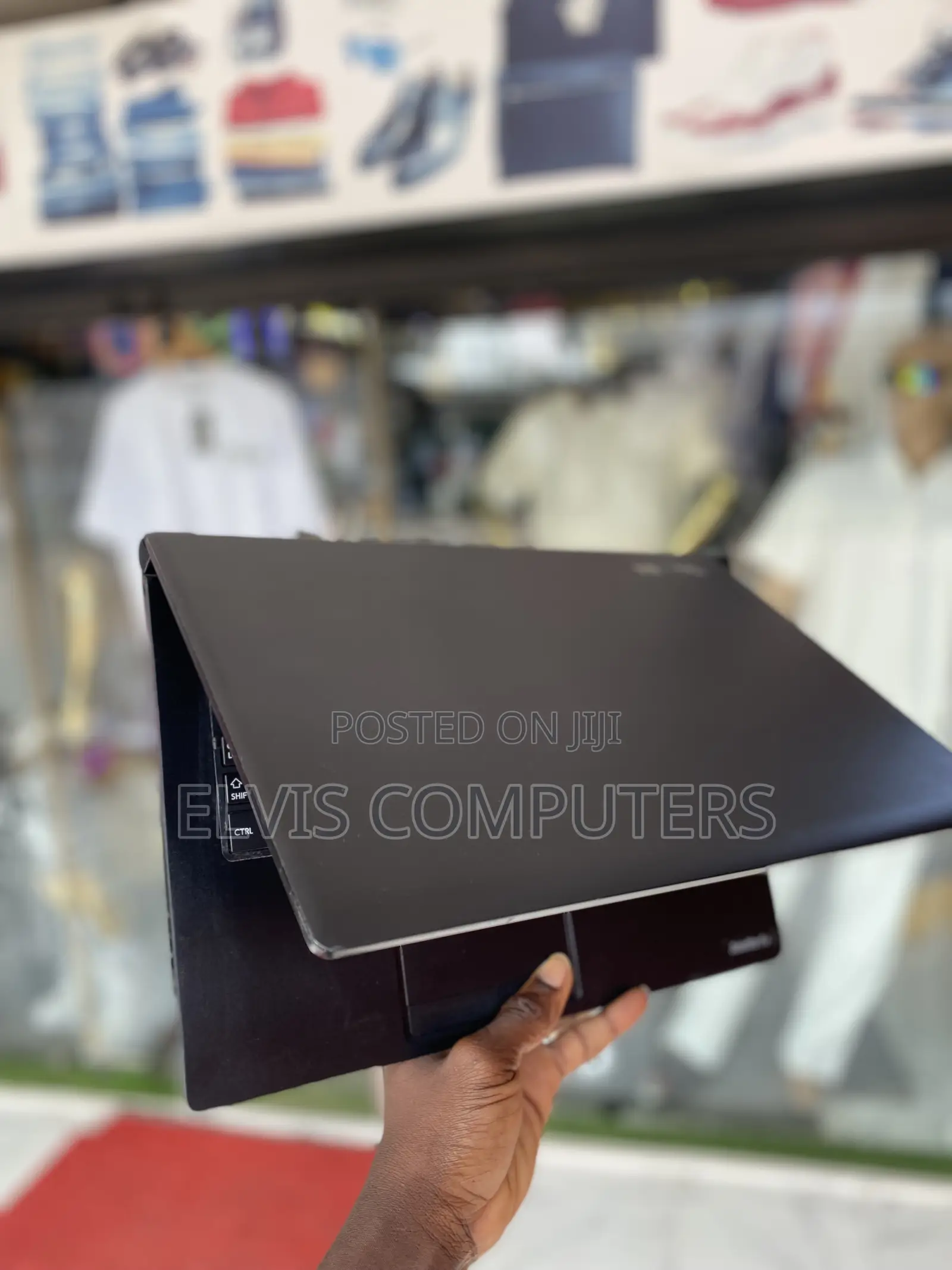 Laptop Toshiba Satellite Pro B40 4GB Intel Pentium SSD 128GB