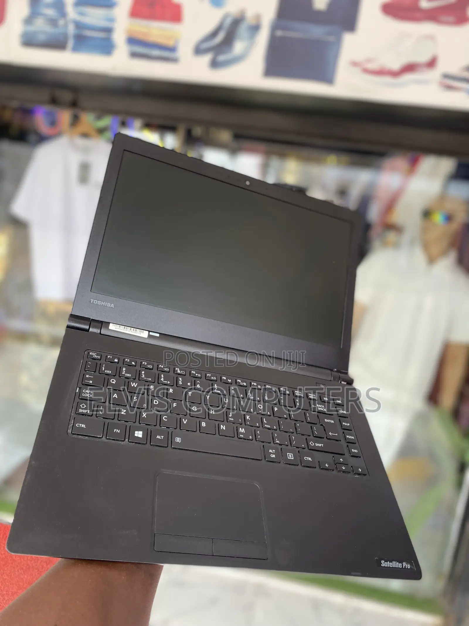 Laptop Toshiba Satellite Pro B40 4GB Intel Pentium SSD 128GB