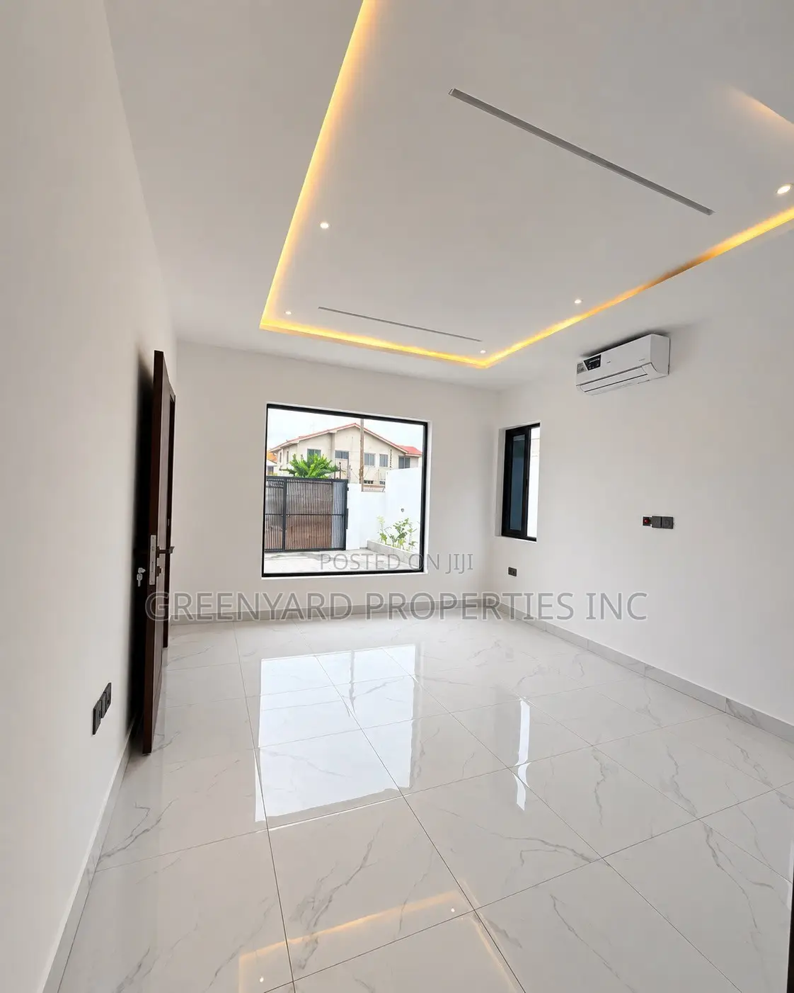 3bdrm House in Com 8, Lake Side Estate for sale