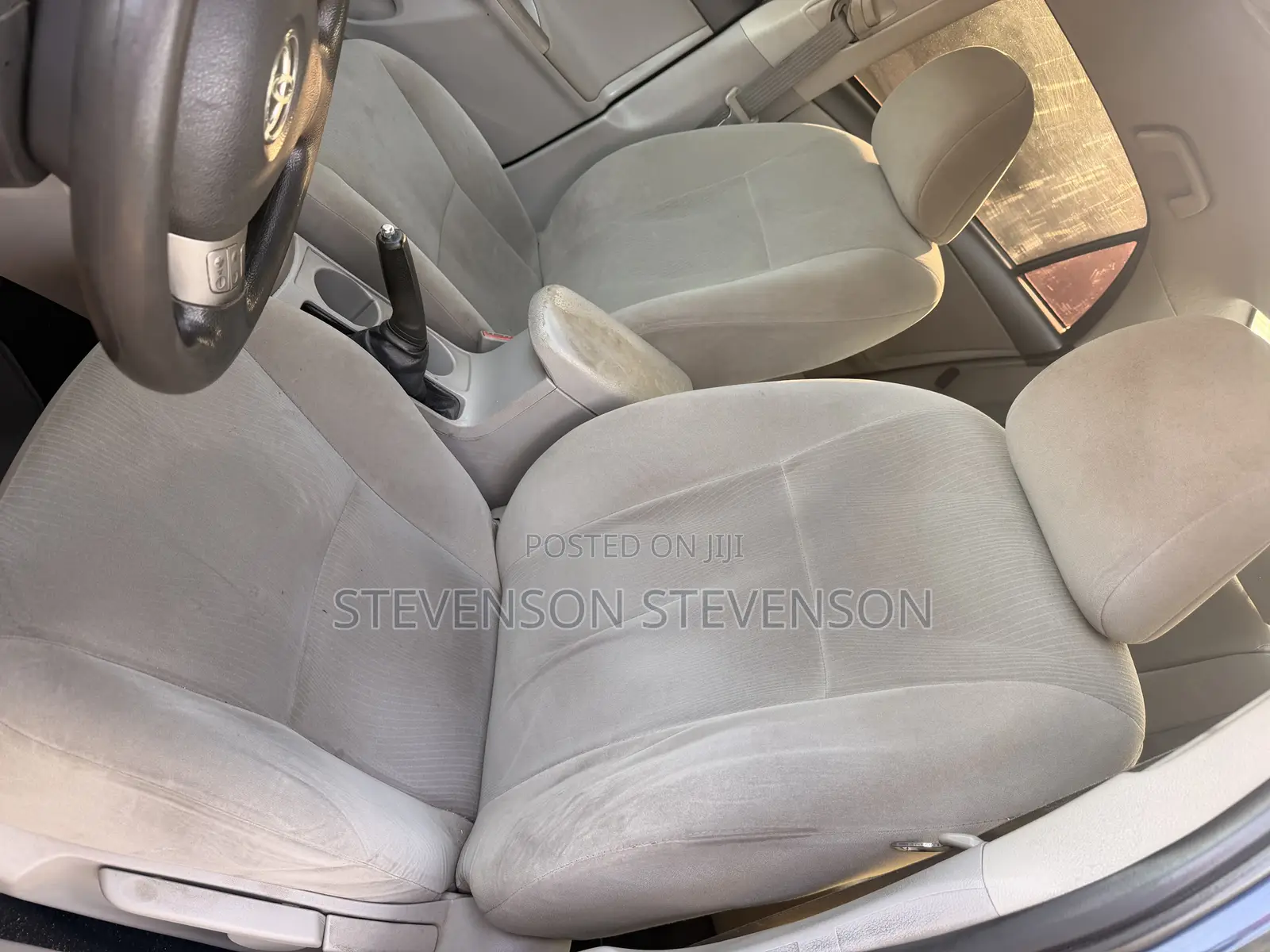 Toyota Corolla L 4-Speed Automatic 2013 Blue