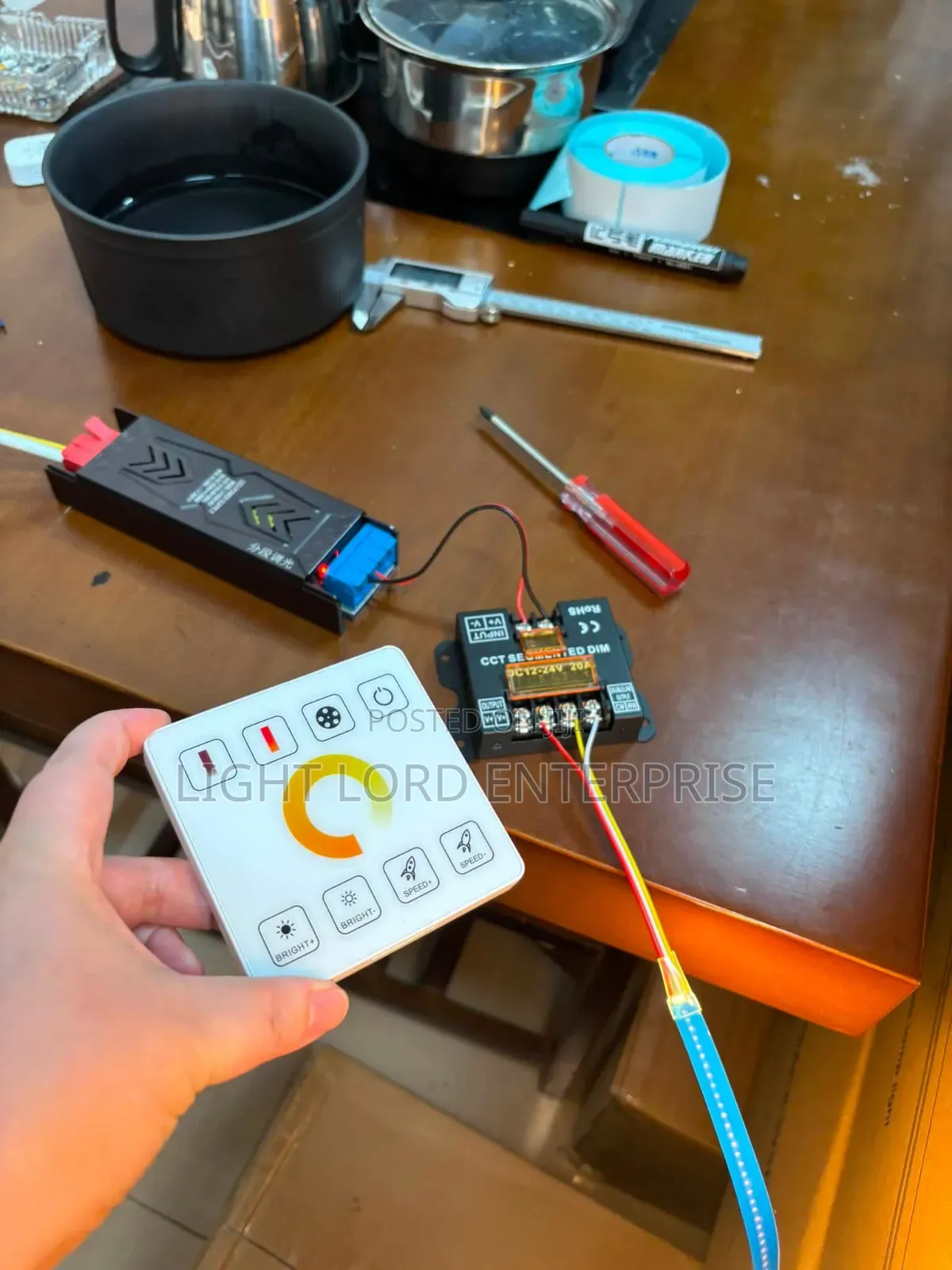 XAWG-405)) New Morden 24v /12v Remote Led Controller//