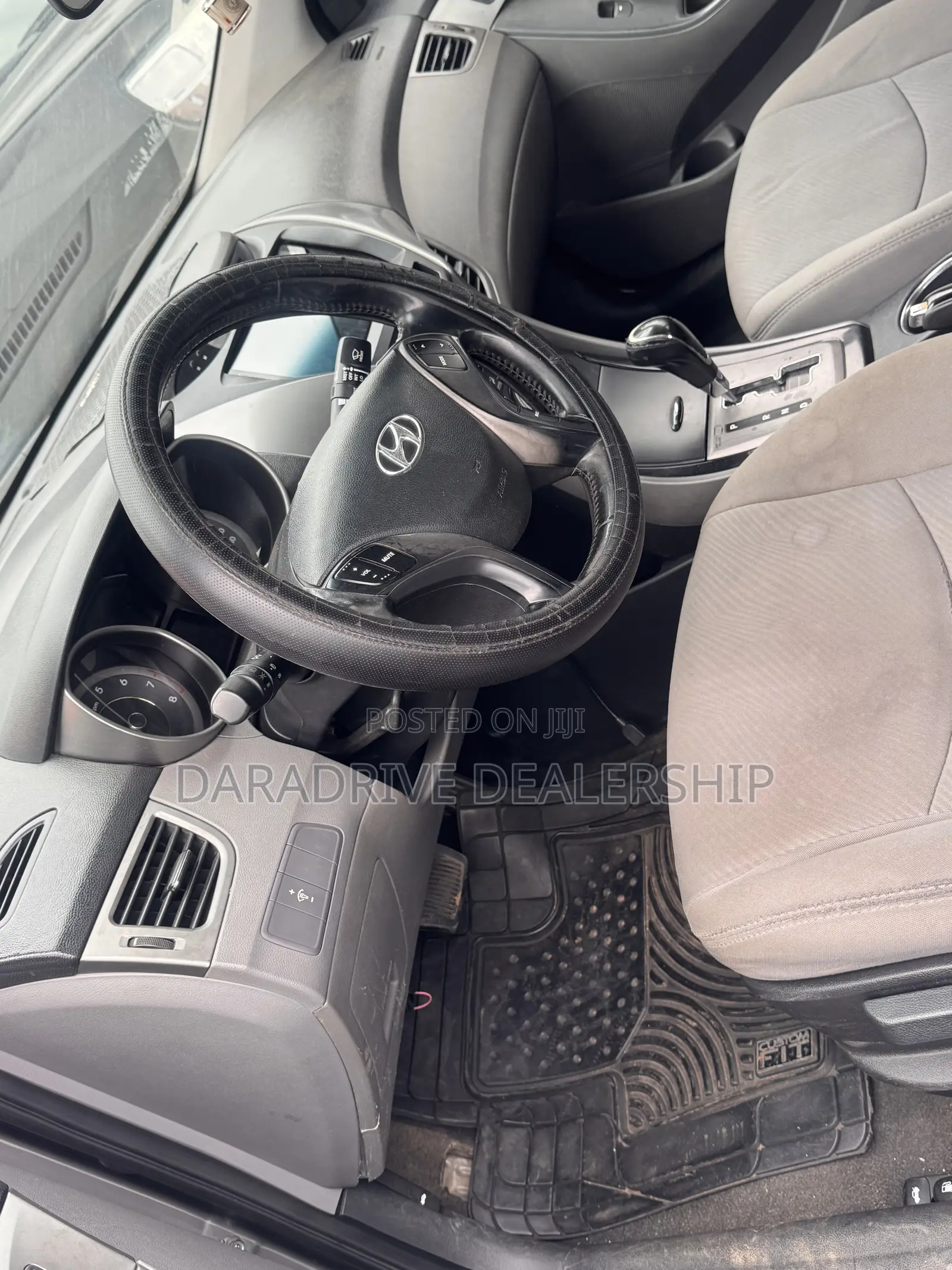 Hyundai Elantra GLS Sedan FWD (1.8L 4cyl 6A) 2013 Gray