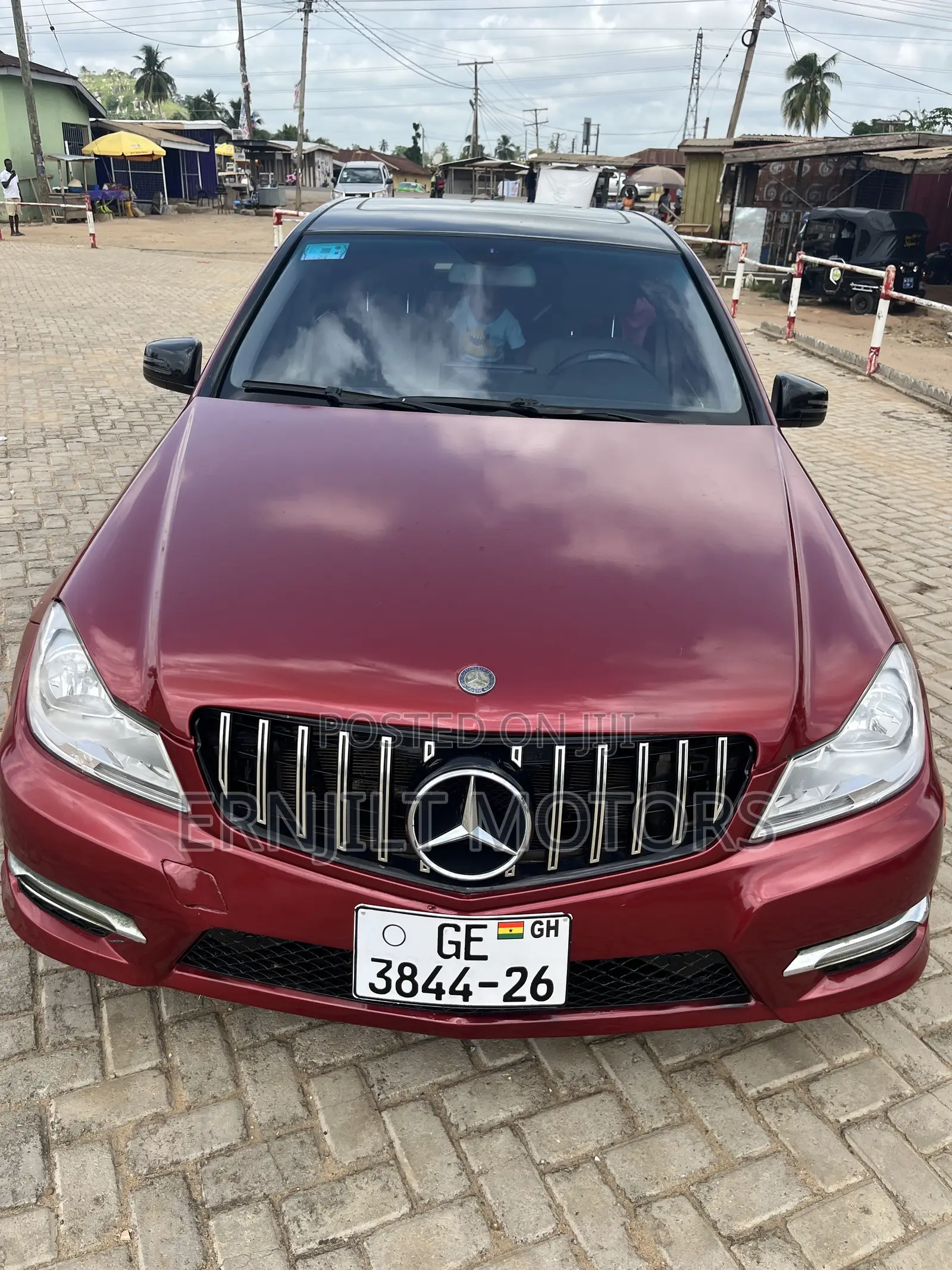 Mercedes-Benz C300 2012 Red