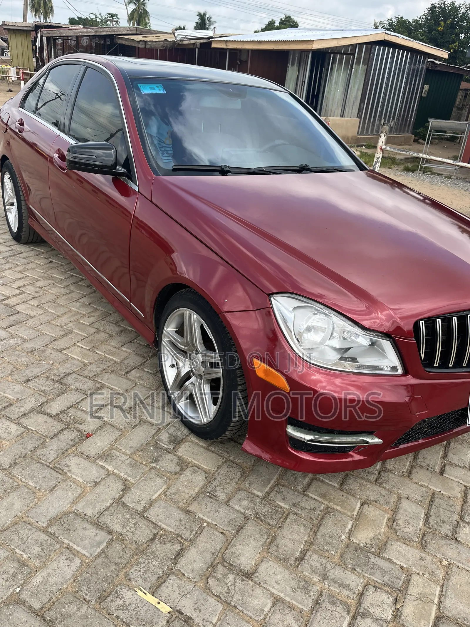 Mercedes-Benz C300 2012 Red