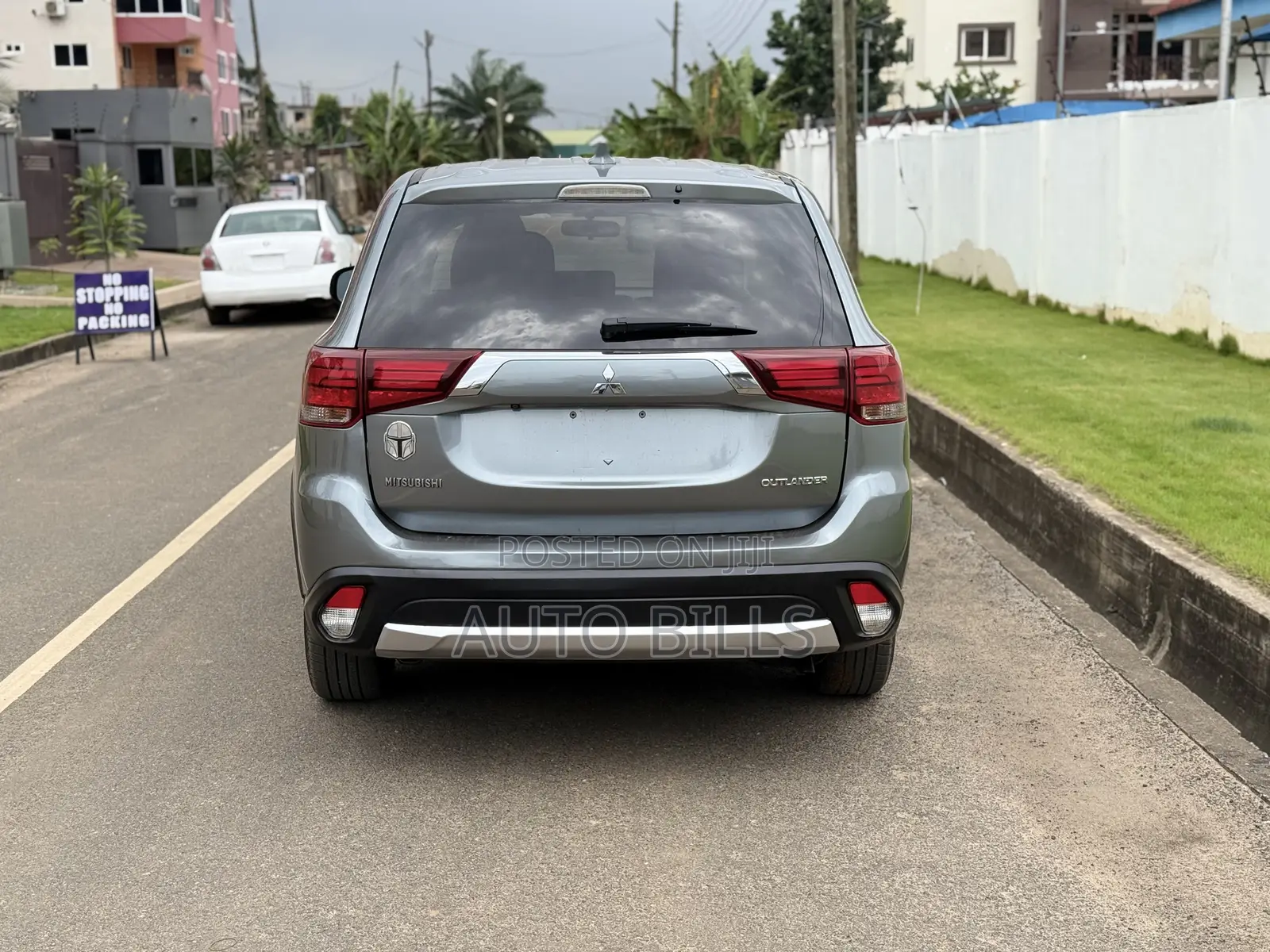 Mitsubishi Outlander ES AWC 2017 Silver