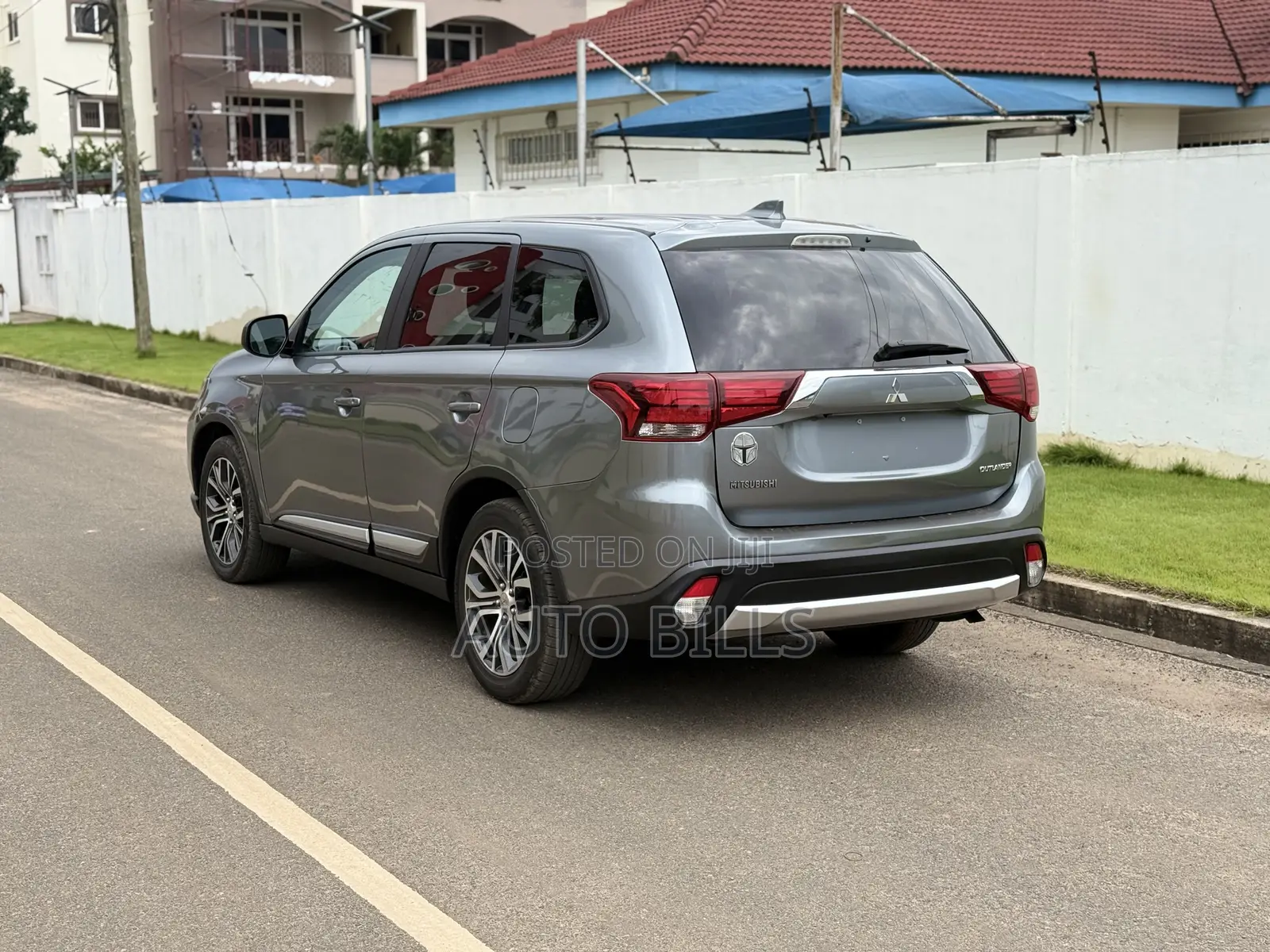 Mitsubishi Outlander ES AWC 2017 Silver