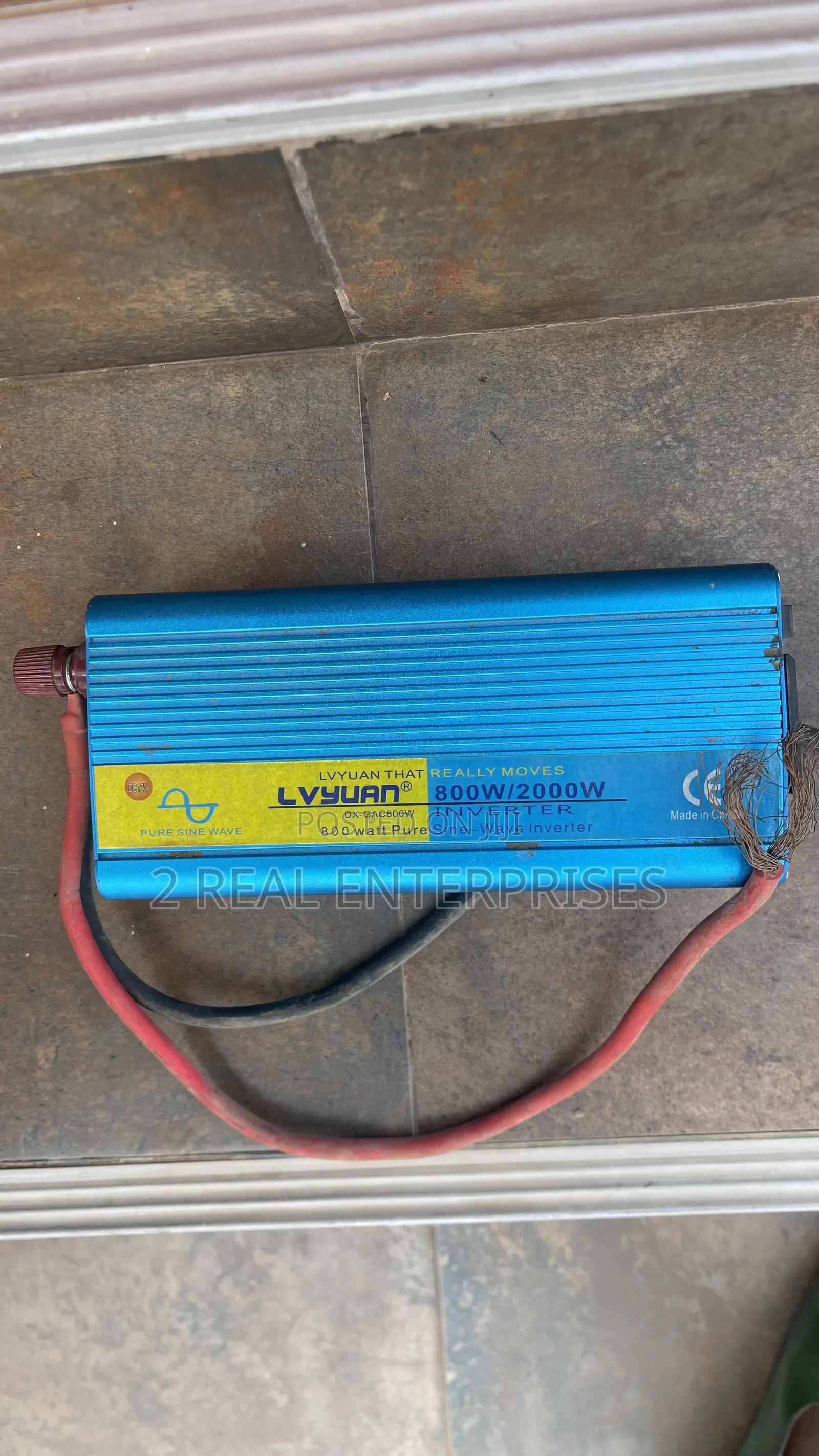 LVYUAN 800w/2000w Pure Sine-Wave Power Inverter