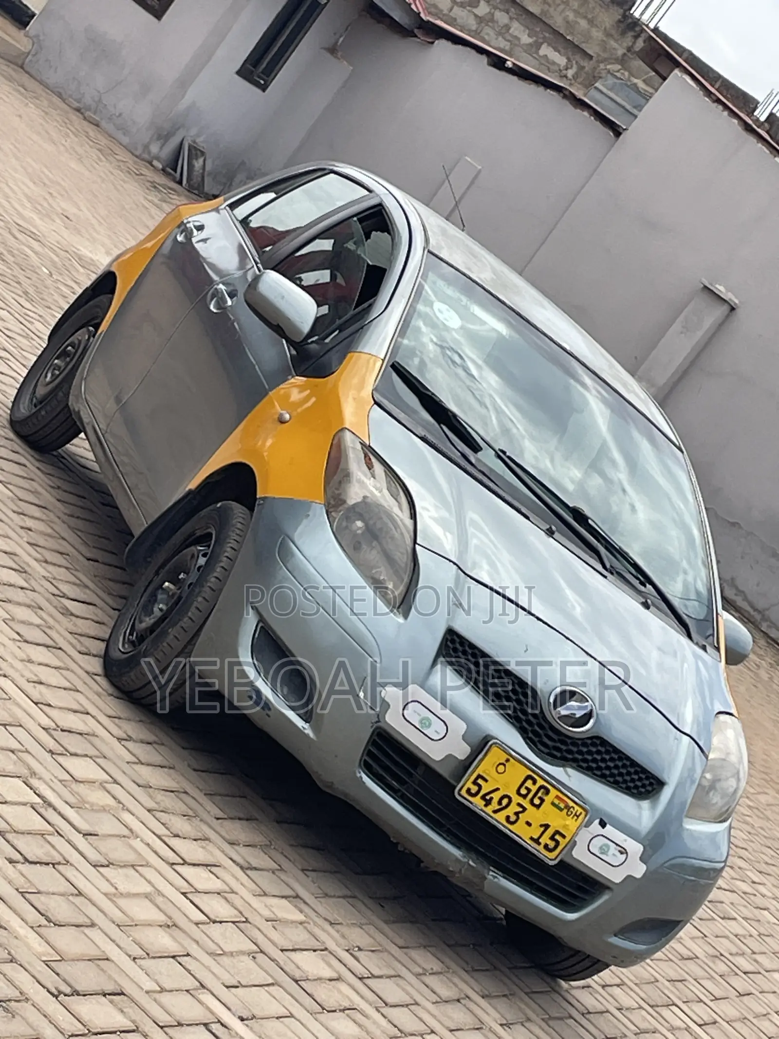 Toyota Yaris 2010 Gray