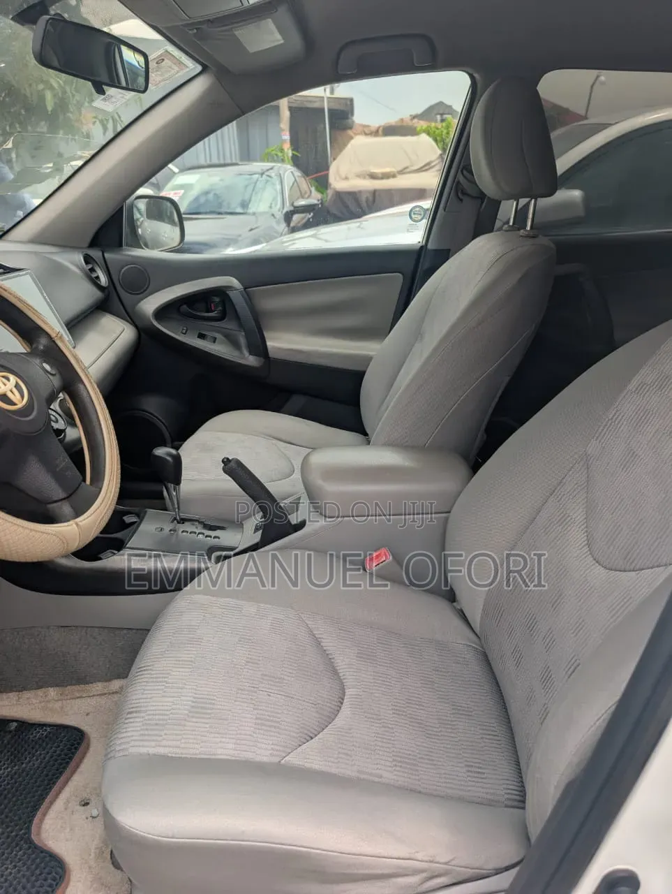 Toyota RAV4 2012 White