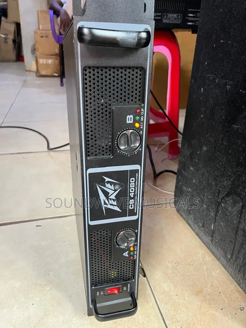 Peavey CS 4080 Mid Amplifier