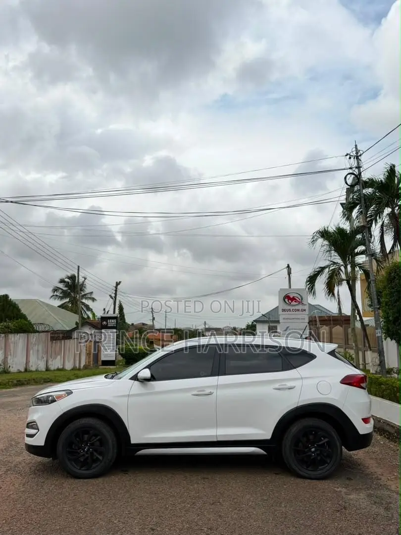 Hyundai Tucson SE AWD 2018 White