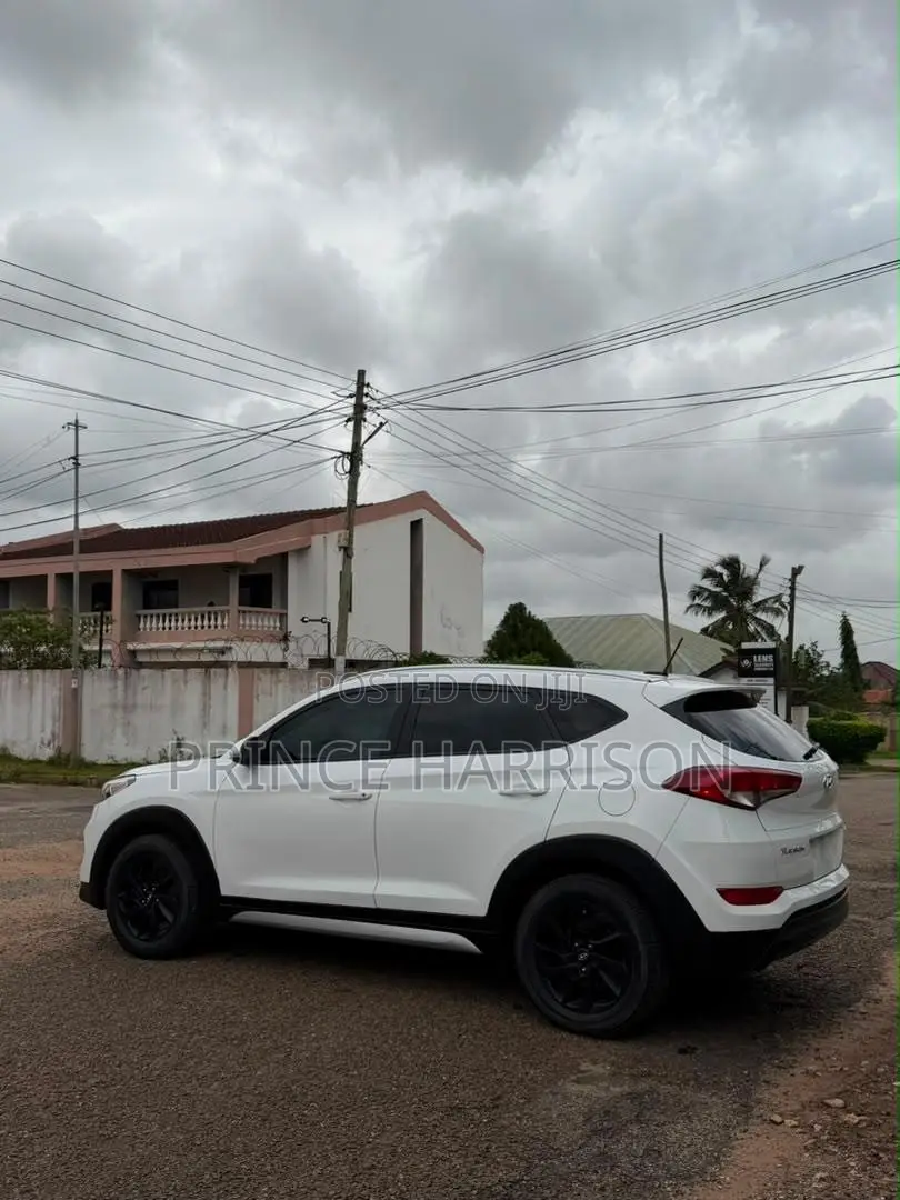 Hyundai Tucson SE AWD 2018 White