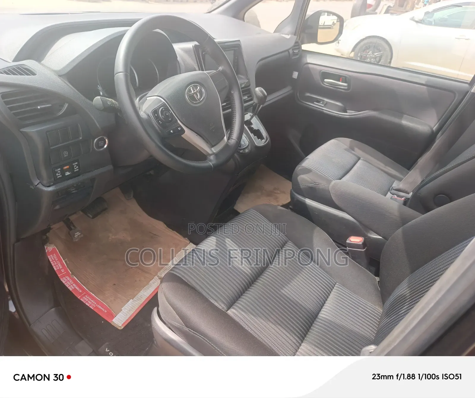 Toyota Voxy 2014 Black