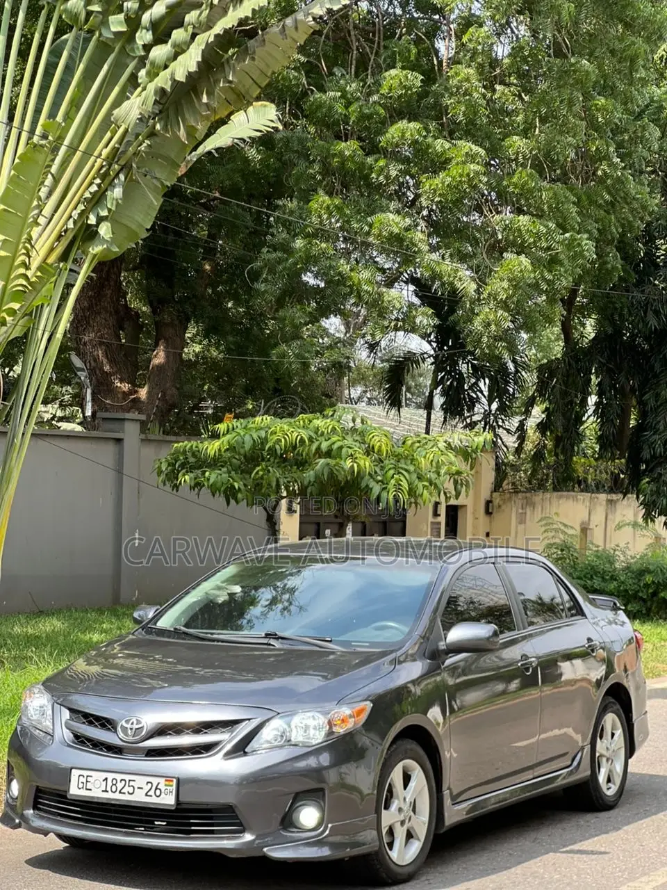 Toyota Corolla S 5-Speed 2013 Gray