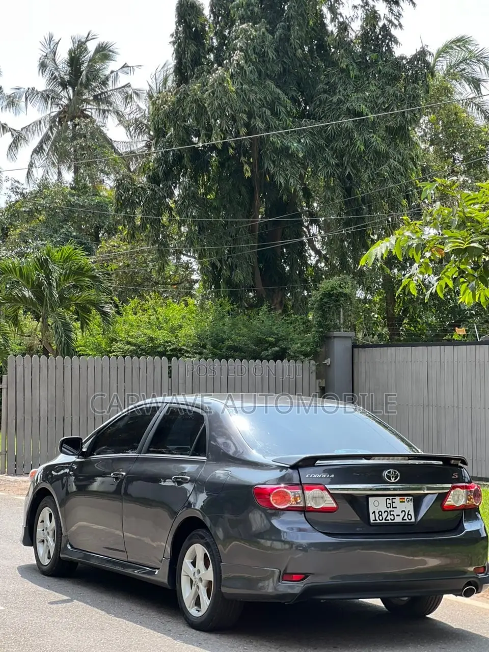 Toyota Corolla S 5-Speed 2013 Gray